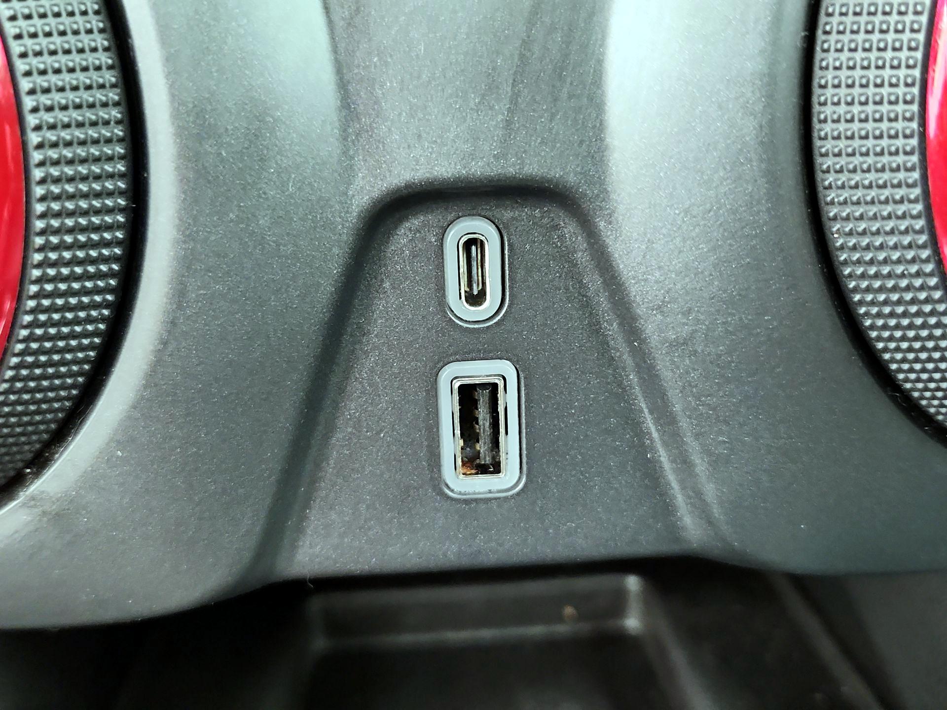 Thumbnail: 2019 Chevrolet Blazer - 19