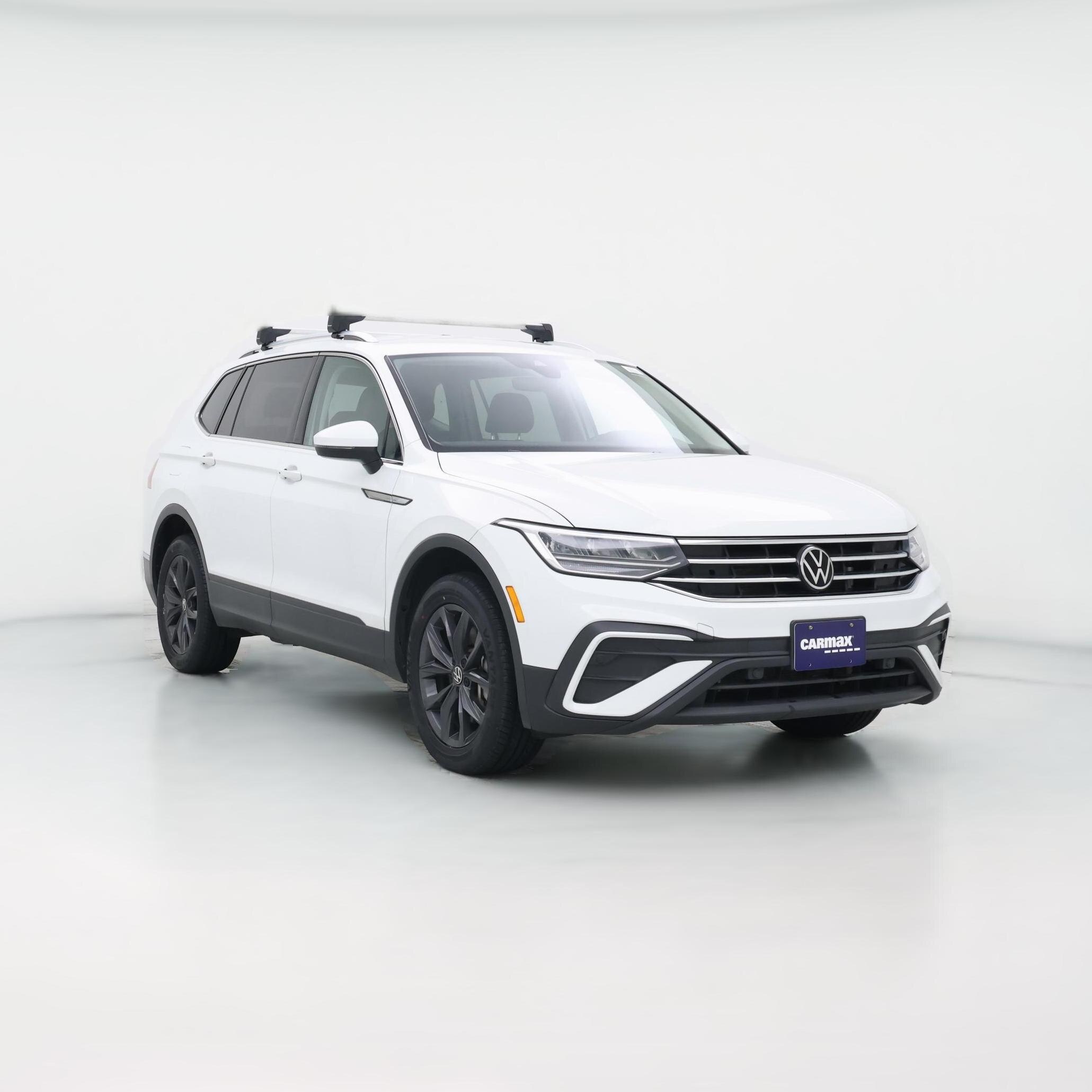 Thumbnail: 2022 Volkswagen Tiguan - 1