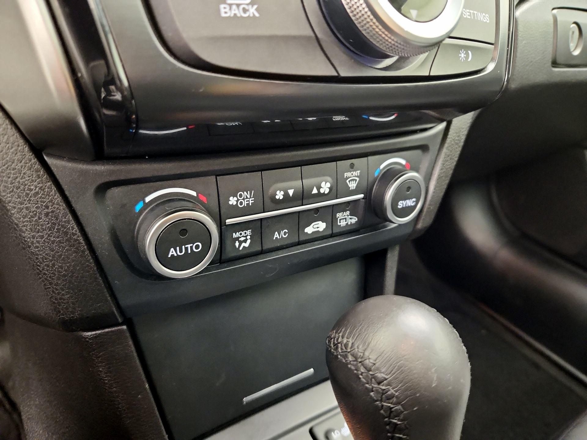 Thumbnail: 2019 Acura ILX - 16