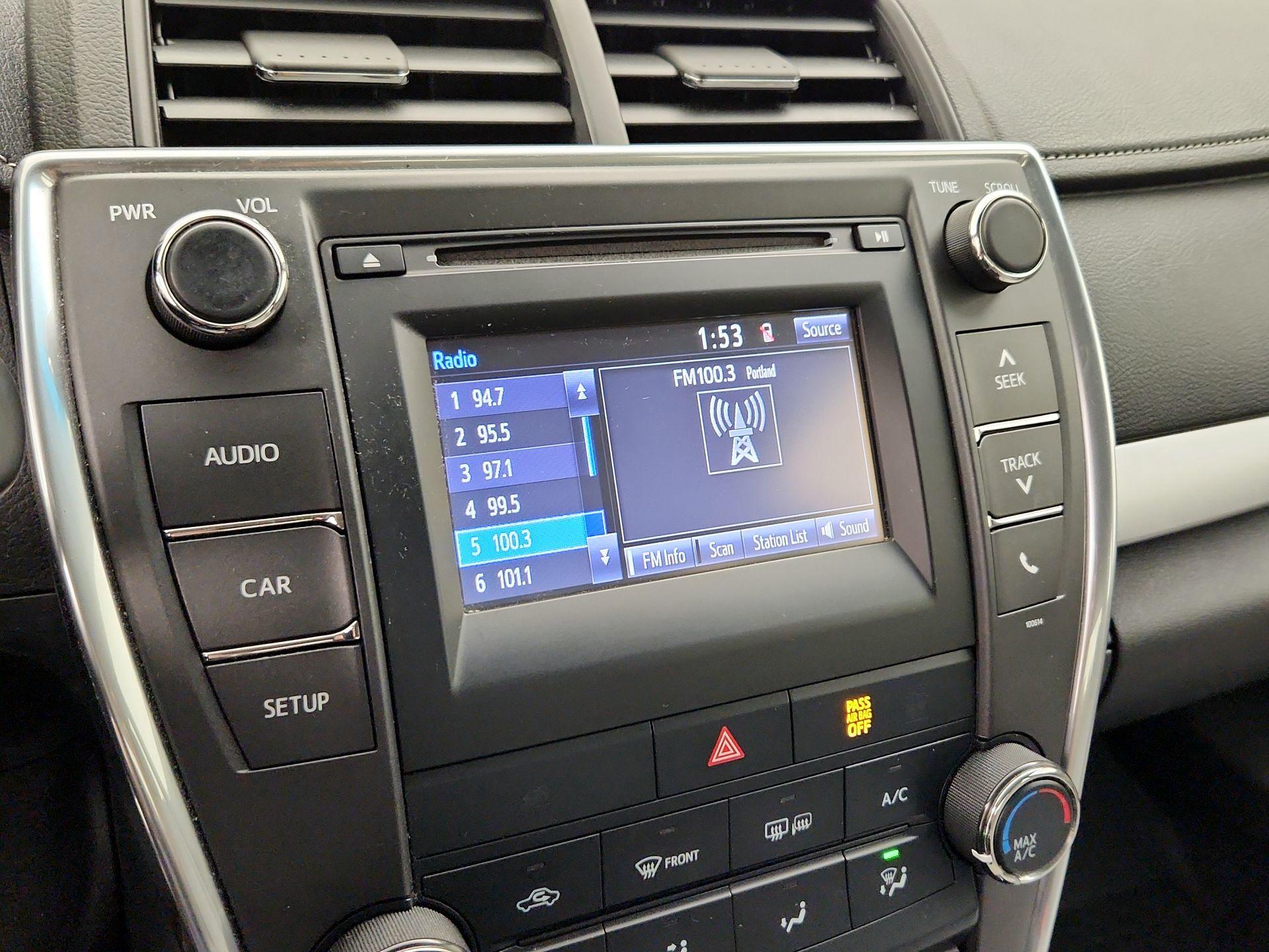 Thumbnail: 2017 Toyota Camry - 15