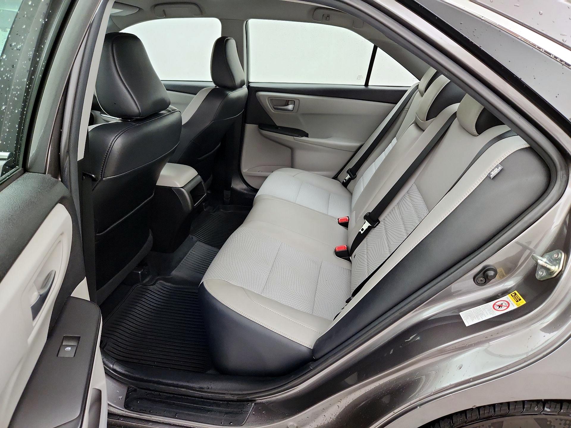 Thumbnail: 2017 Toyota Camry - 19