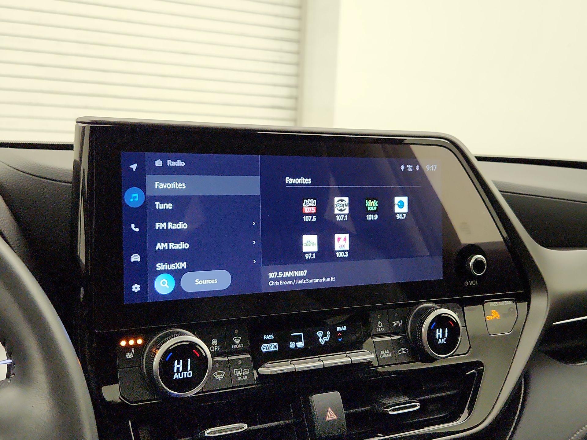 Thumbnail: 2024 Toyota Highlander - 15