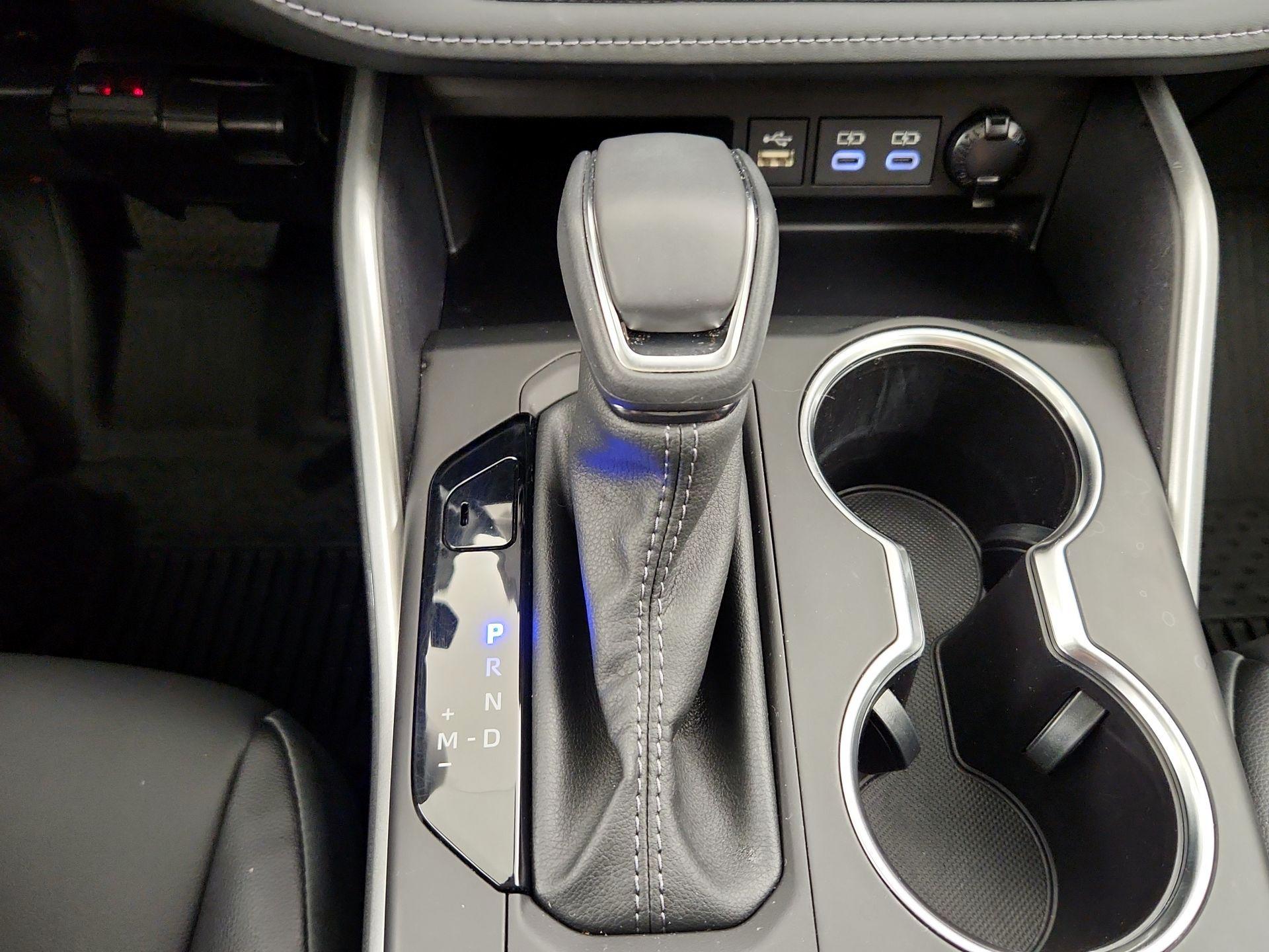 Thumbnail: 2024 Toyota Highlander - 17