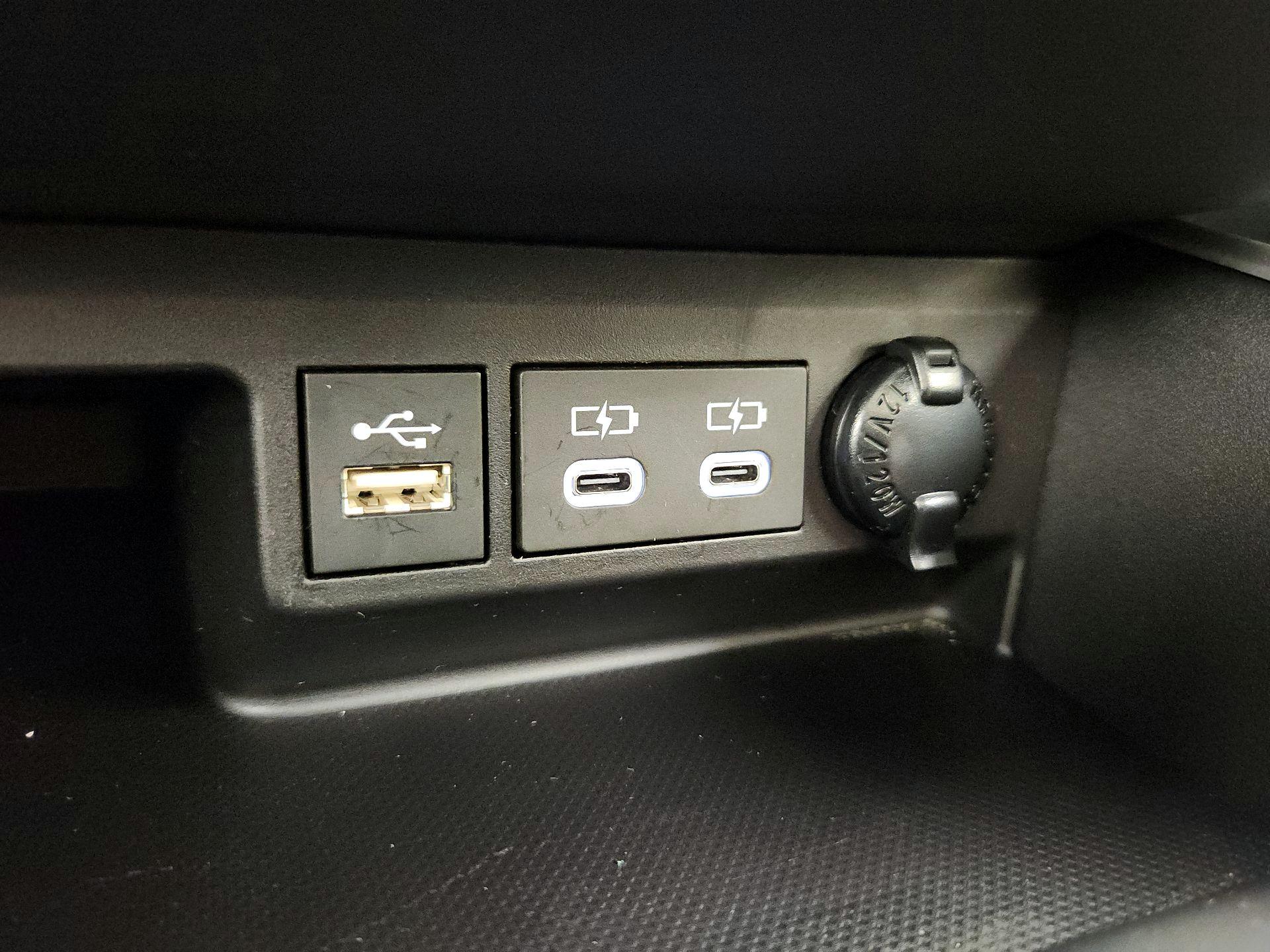 Thumbnail: 2024 Toyota Highlander - 18