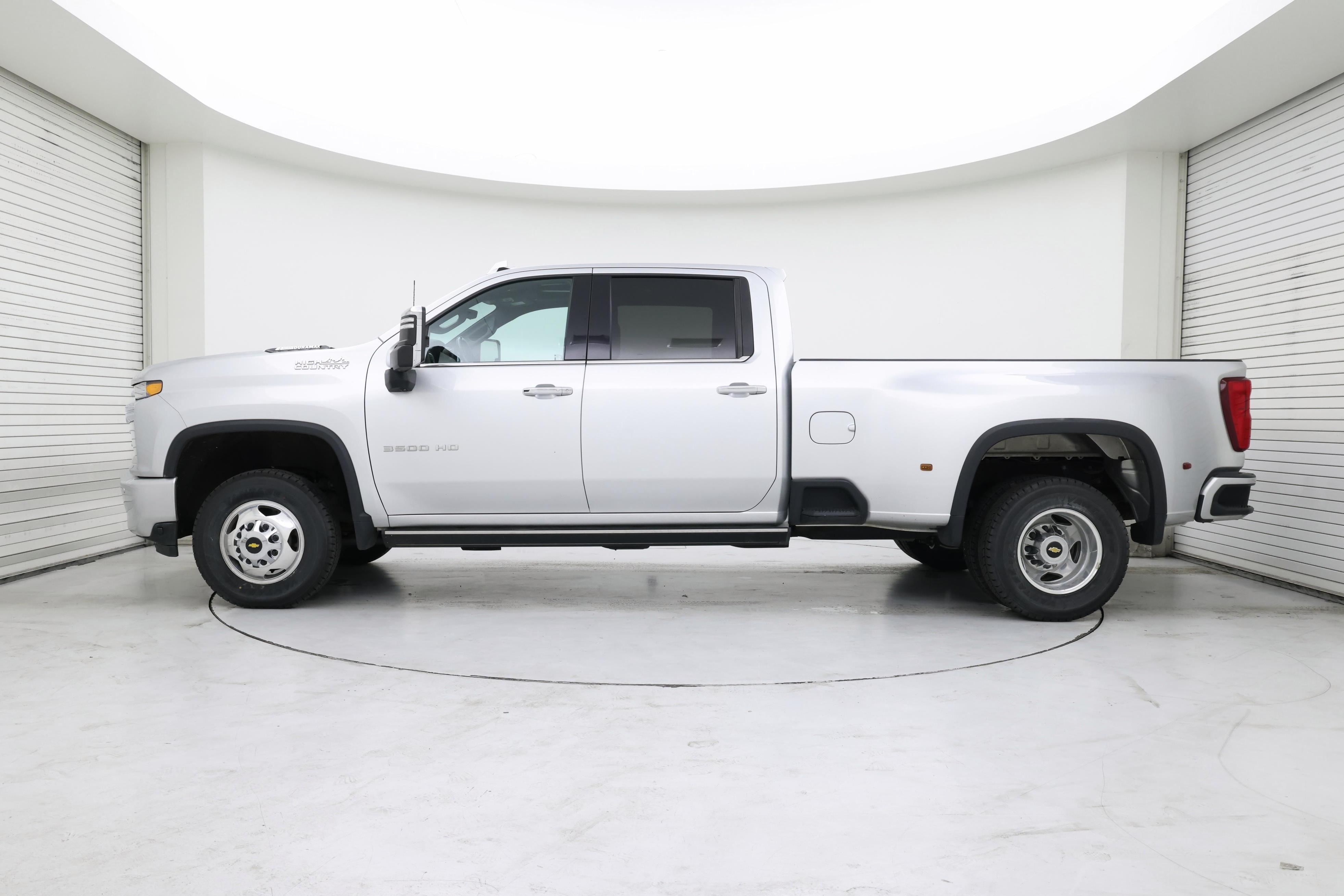 Thumbnail: 2022 Chevrolet Silverado 3500 - 3