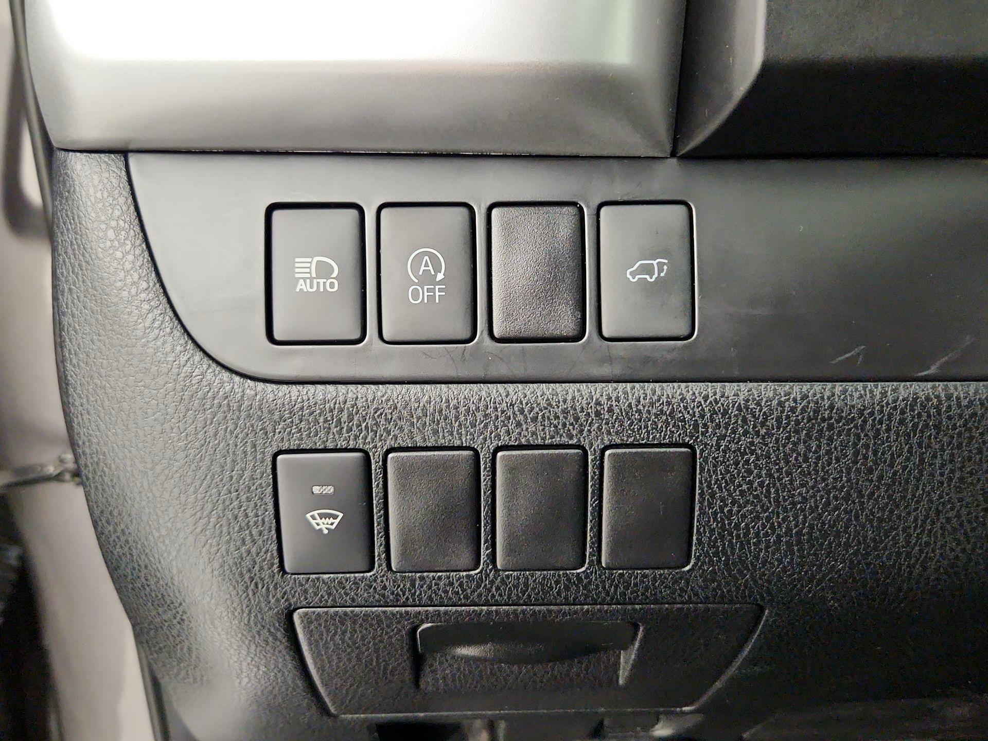 Thumbnail: 2017 Toyota Highlander - 13