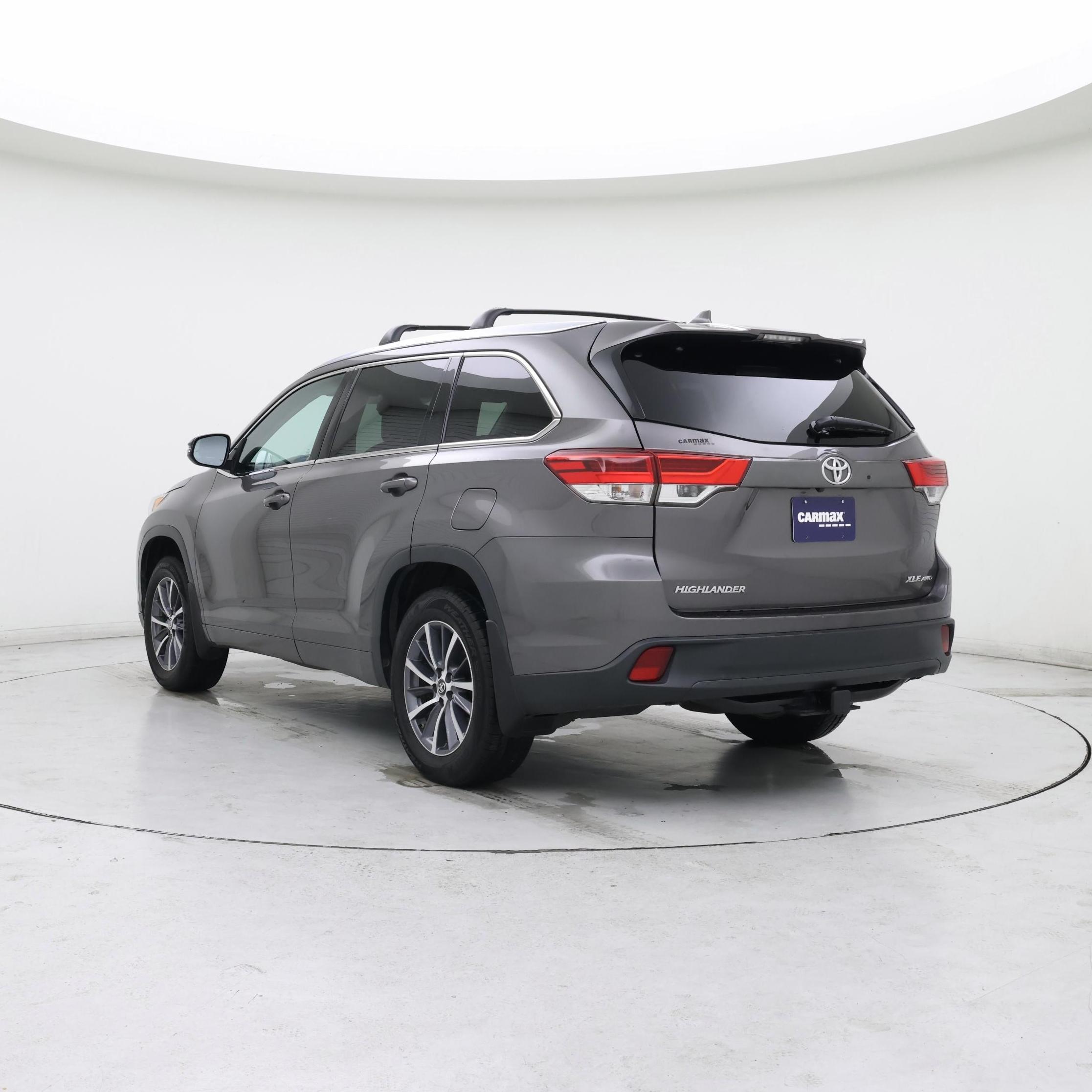 Thumbnail: 2017 Toyota Highlander - 2