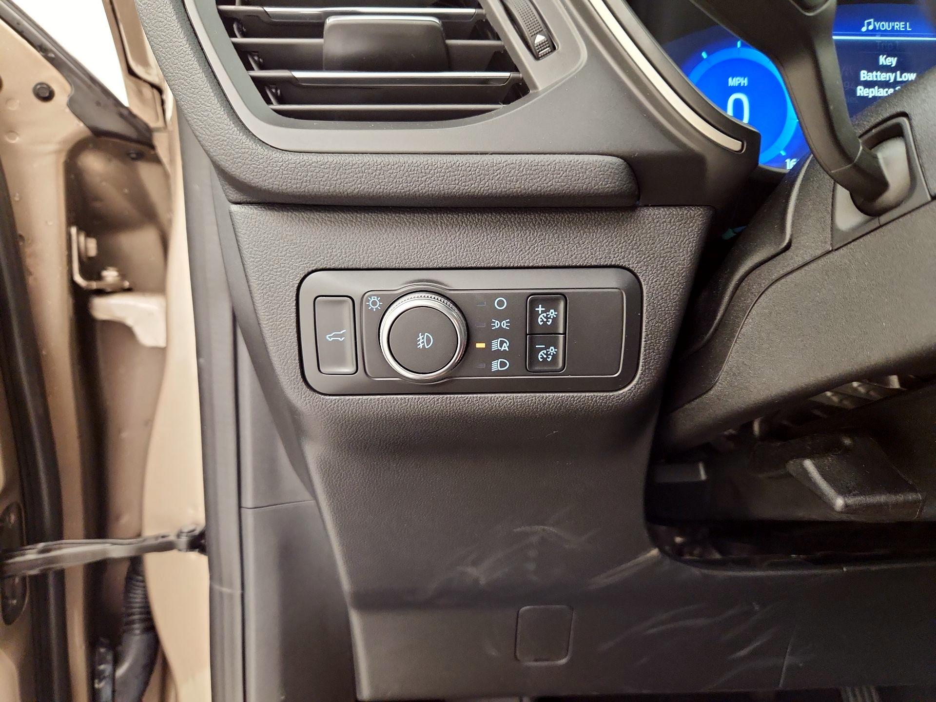 Thumbnail: 2021 Ford Escape - 13