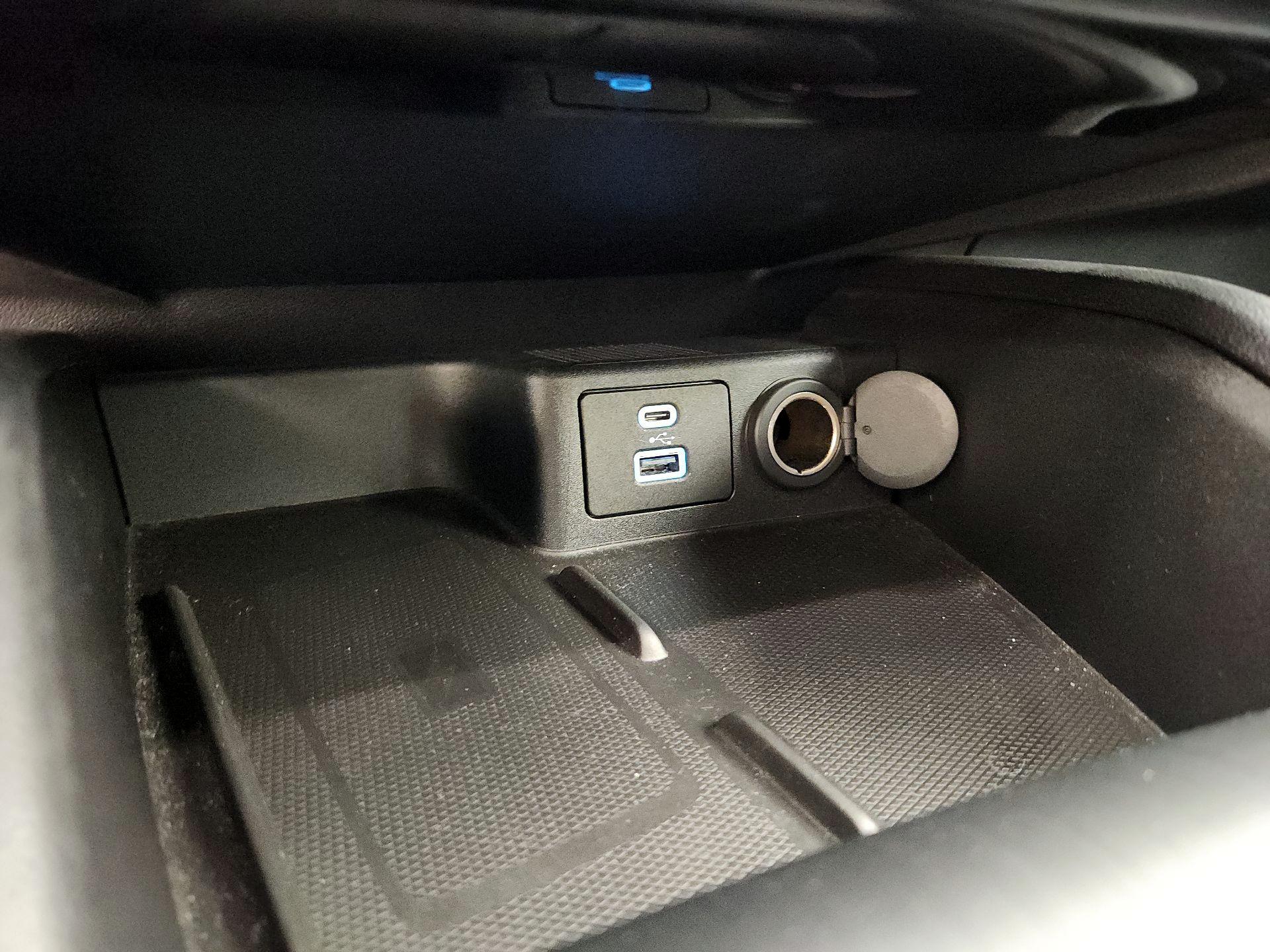 Thumbnail: 2021 Ford Escape - 19