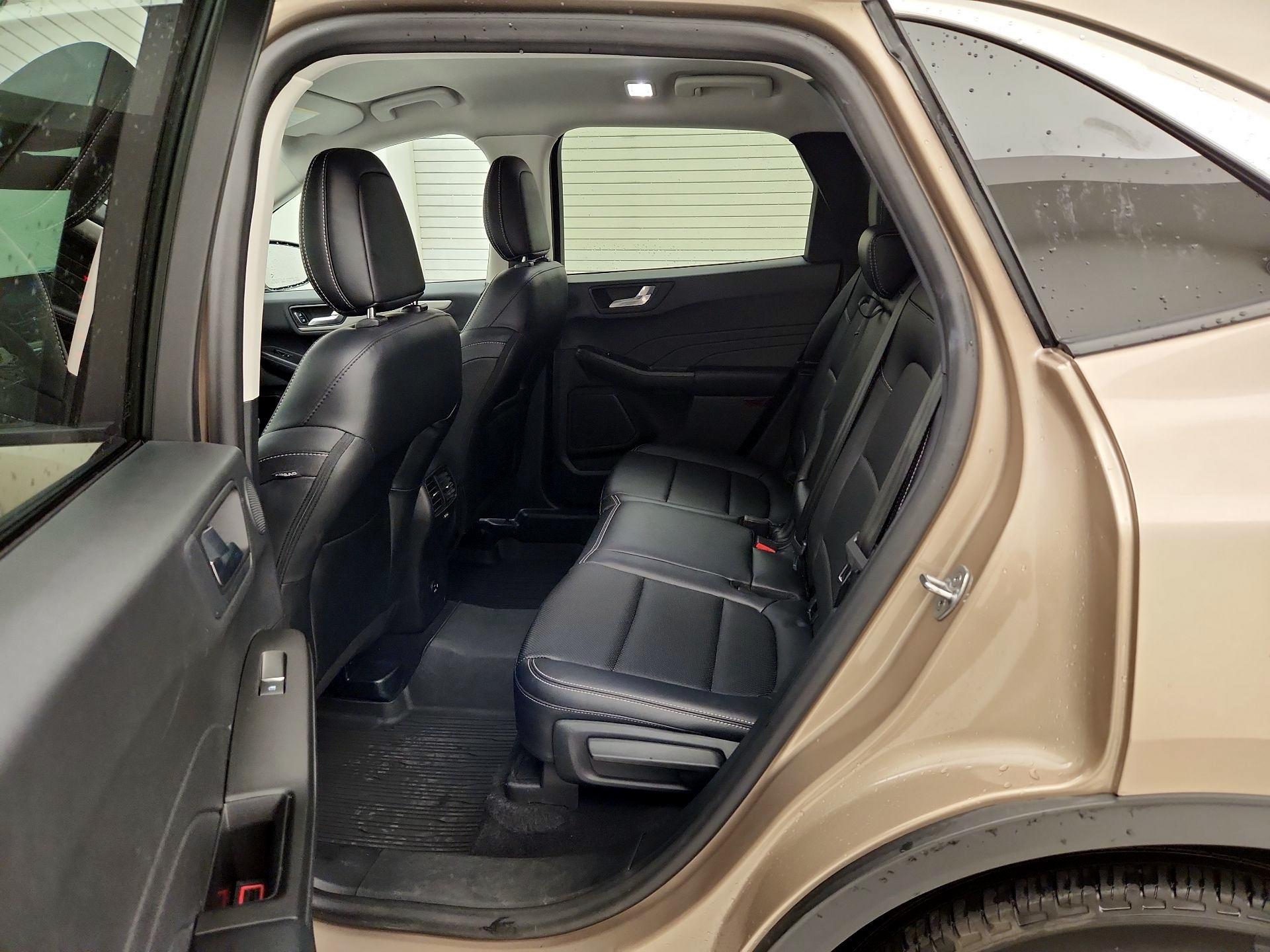 Thumbnail: 2021 Ford Escape - 20