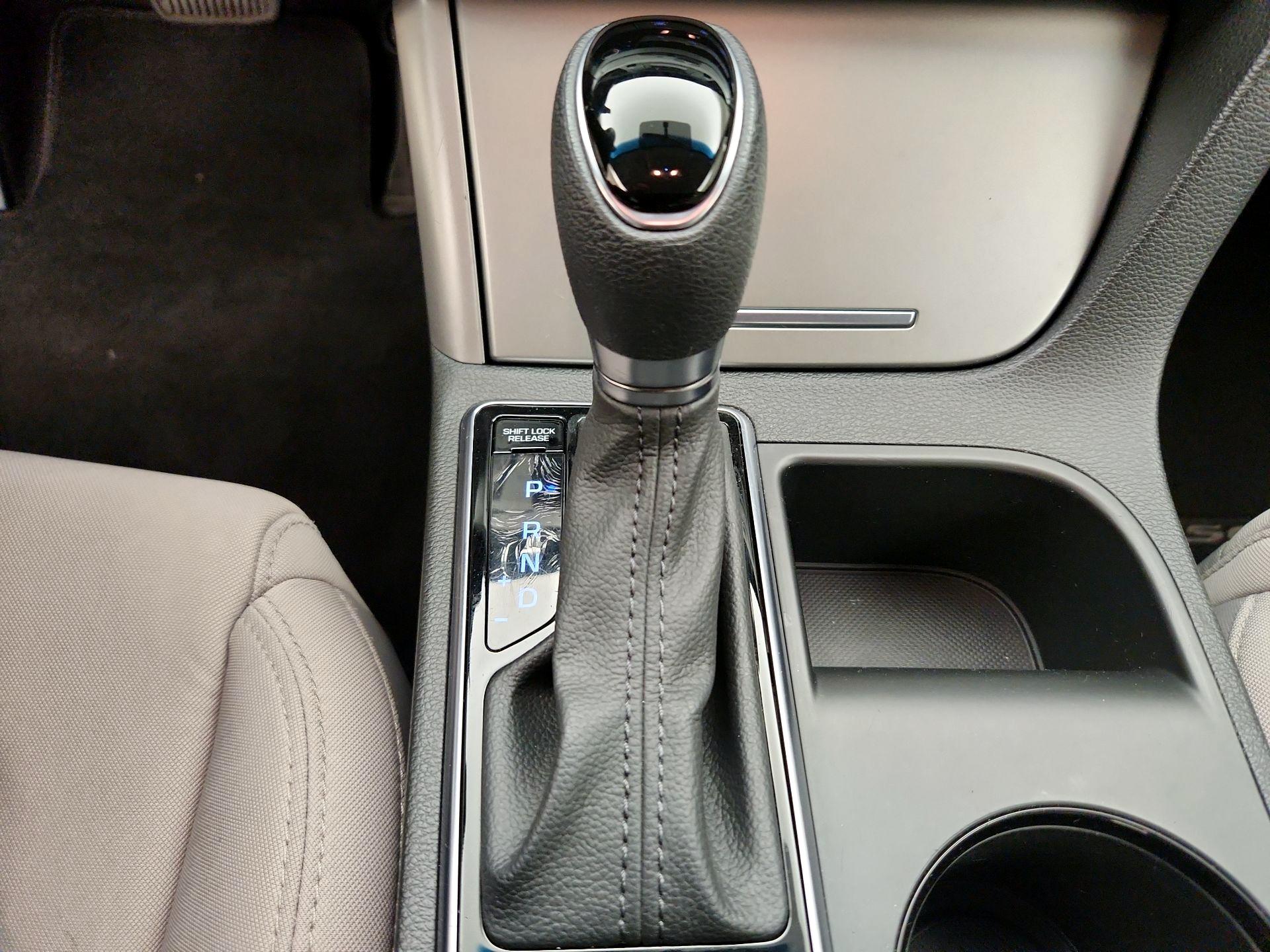 Thumbnail: 2015 Hyundai Sonata - 16