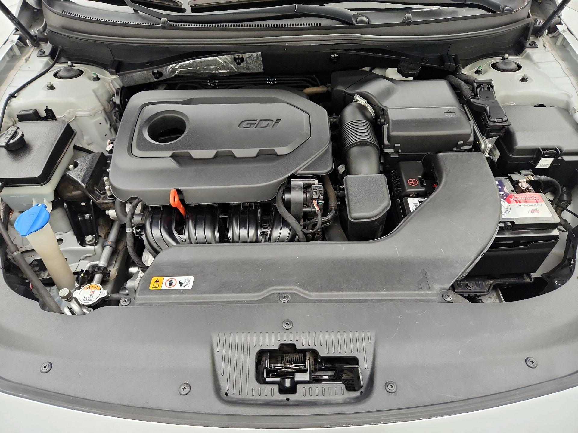 Thumbnail: 2015 Hyundai Sonata - 20