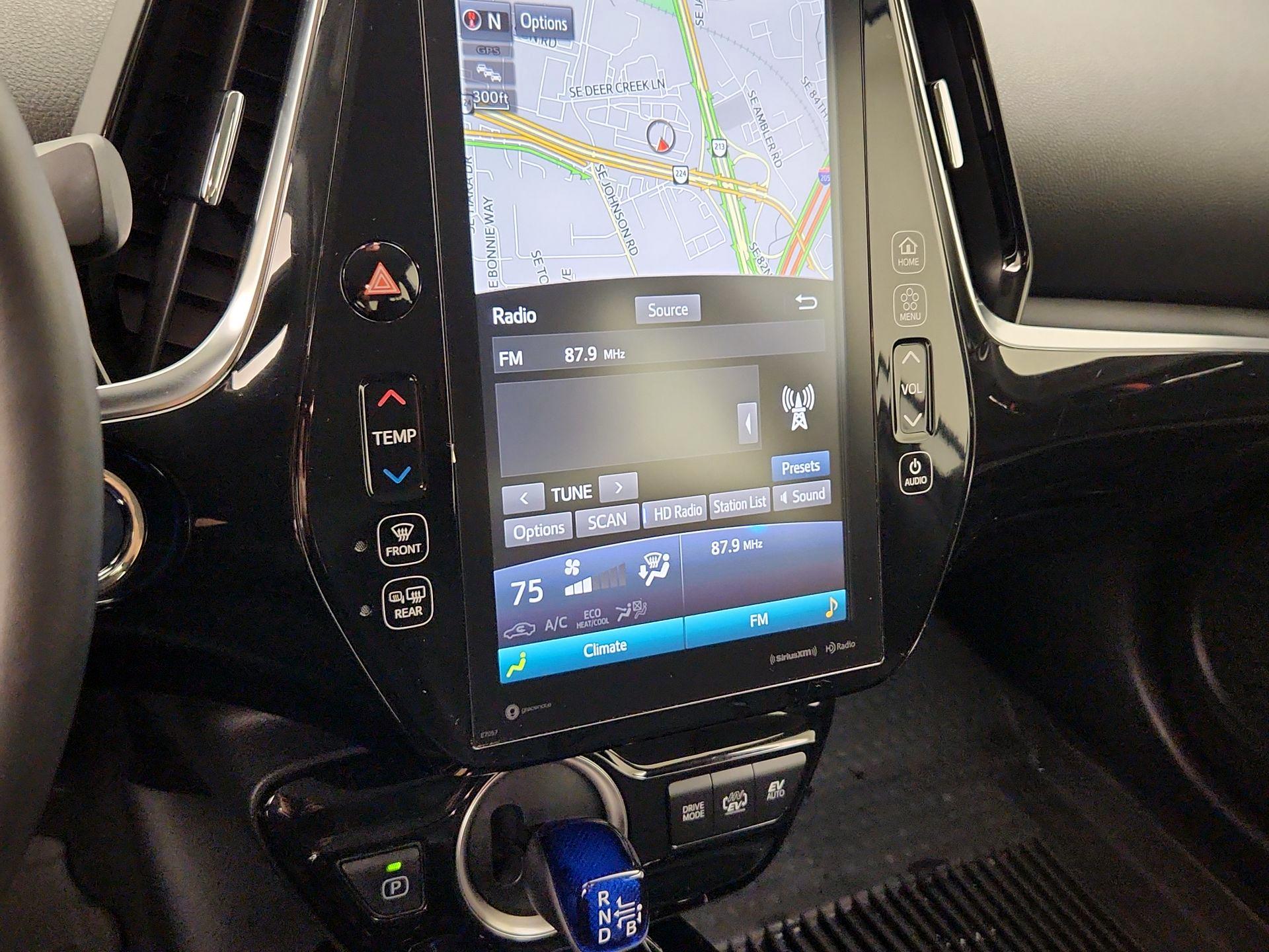 Thumbnail: 2022 Toyota Prius Prime - 16