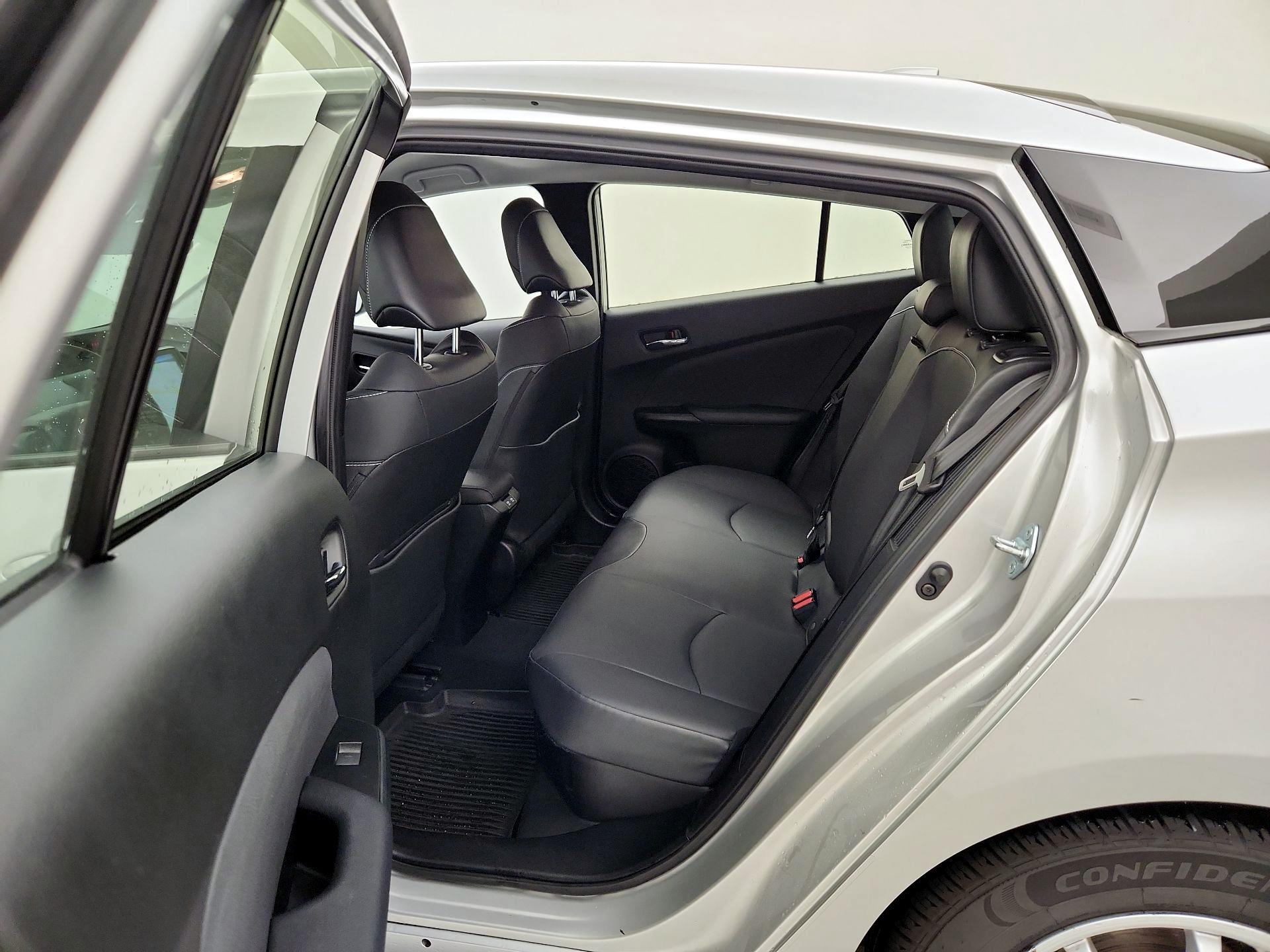 Thumbnail: 2022 Toyota Prius Prime - 20