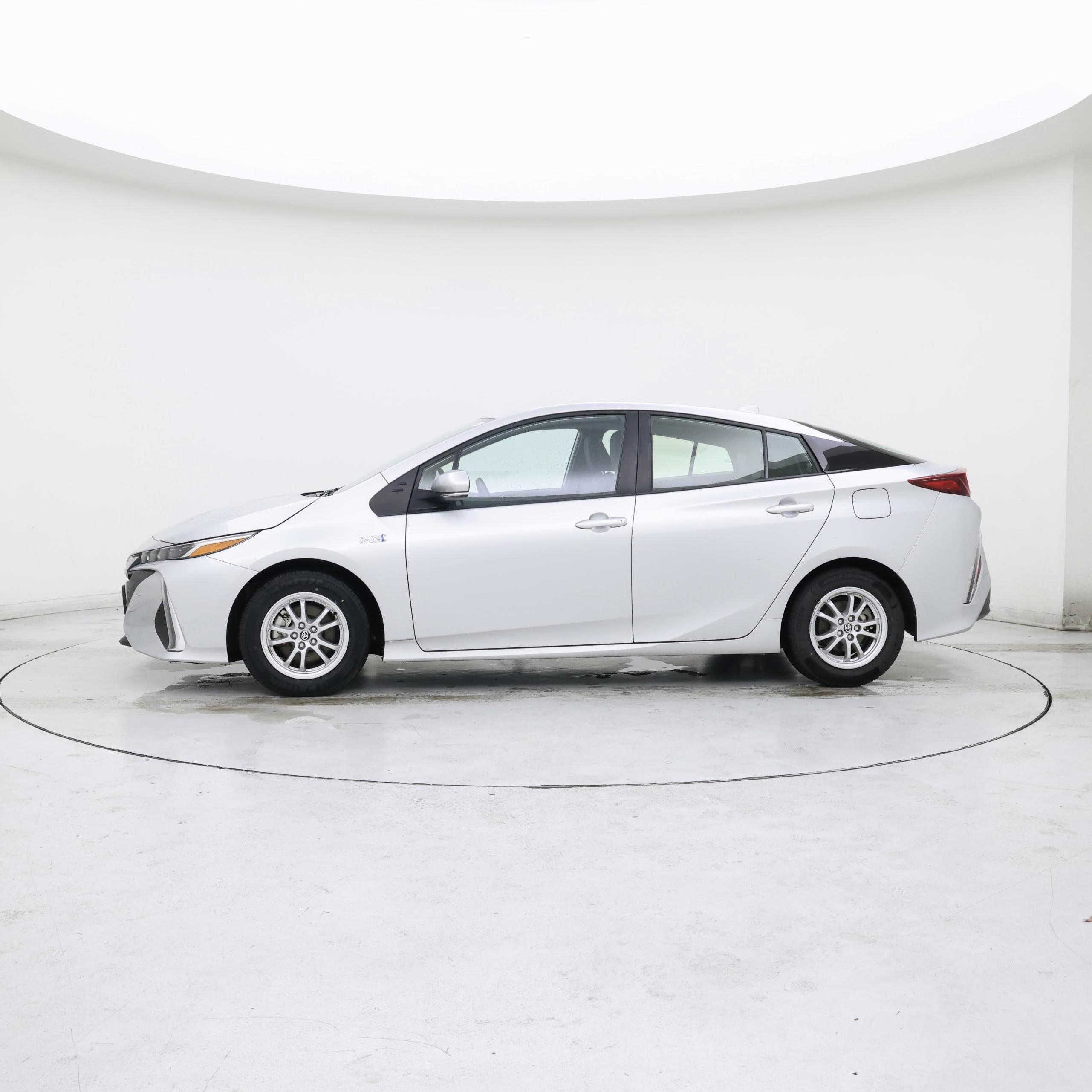 Thumbnail: 2022 Toyota Prius Prime - 3