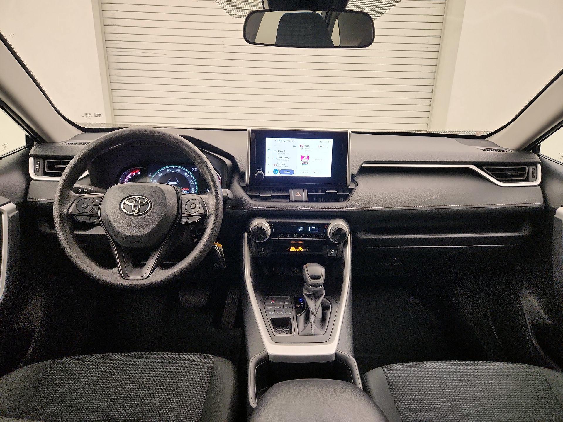 Thumbnail: 2024 Toyota RAV4 - 9