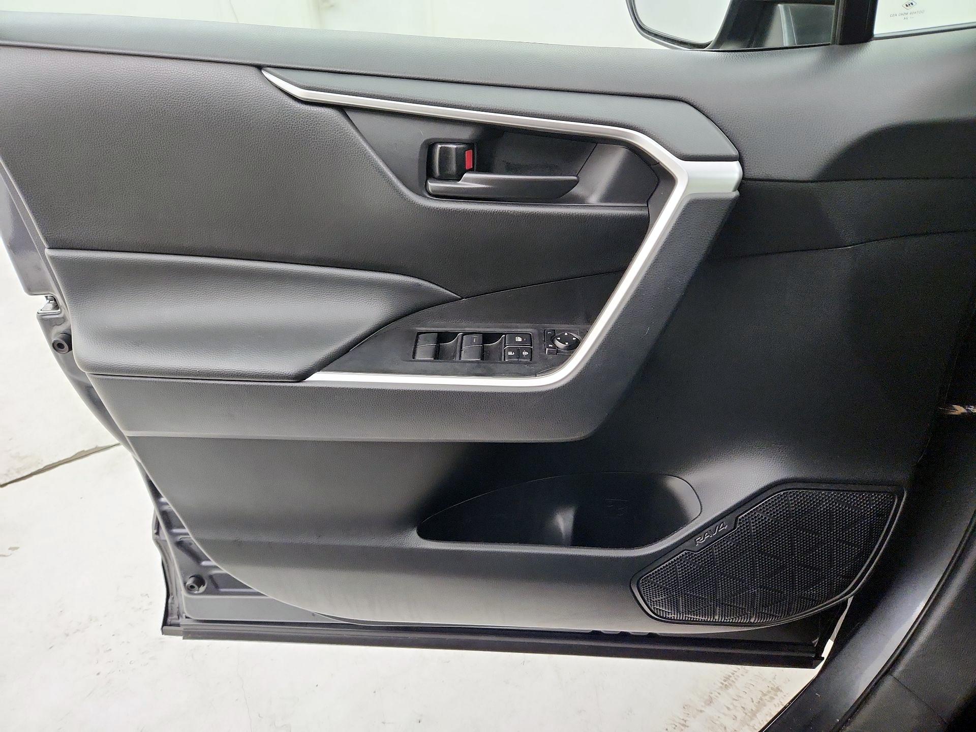 Thumbnail: 2024 Toyota RAV4 - 12