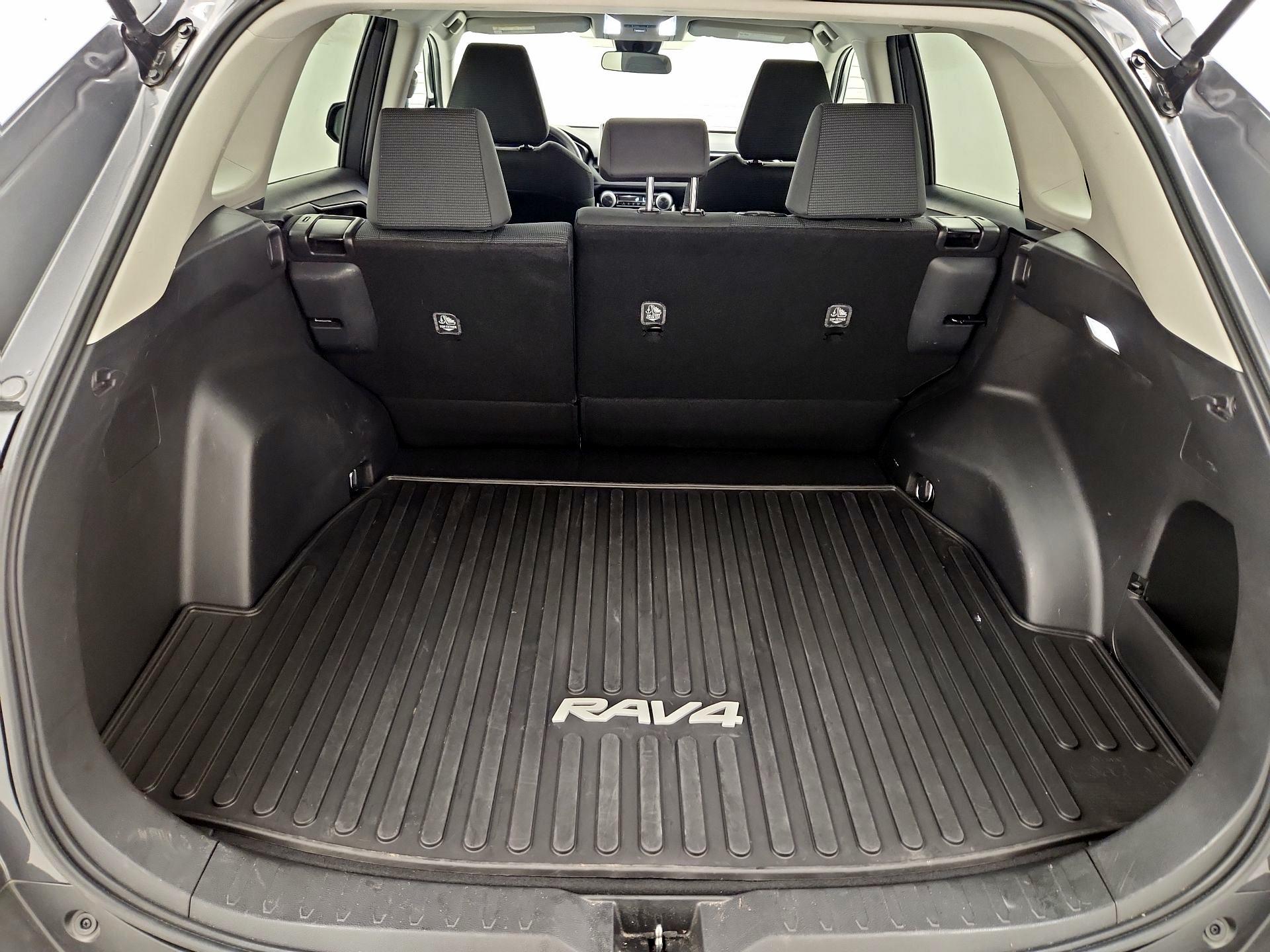 Thumbnail: 2024 Toyota RAV4 - 20