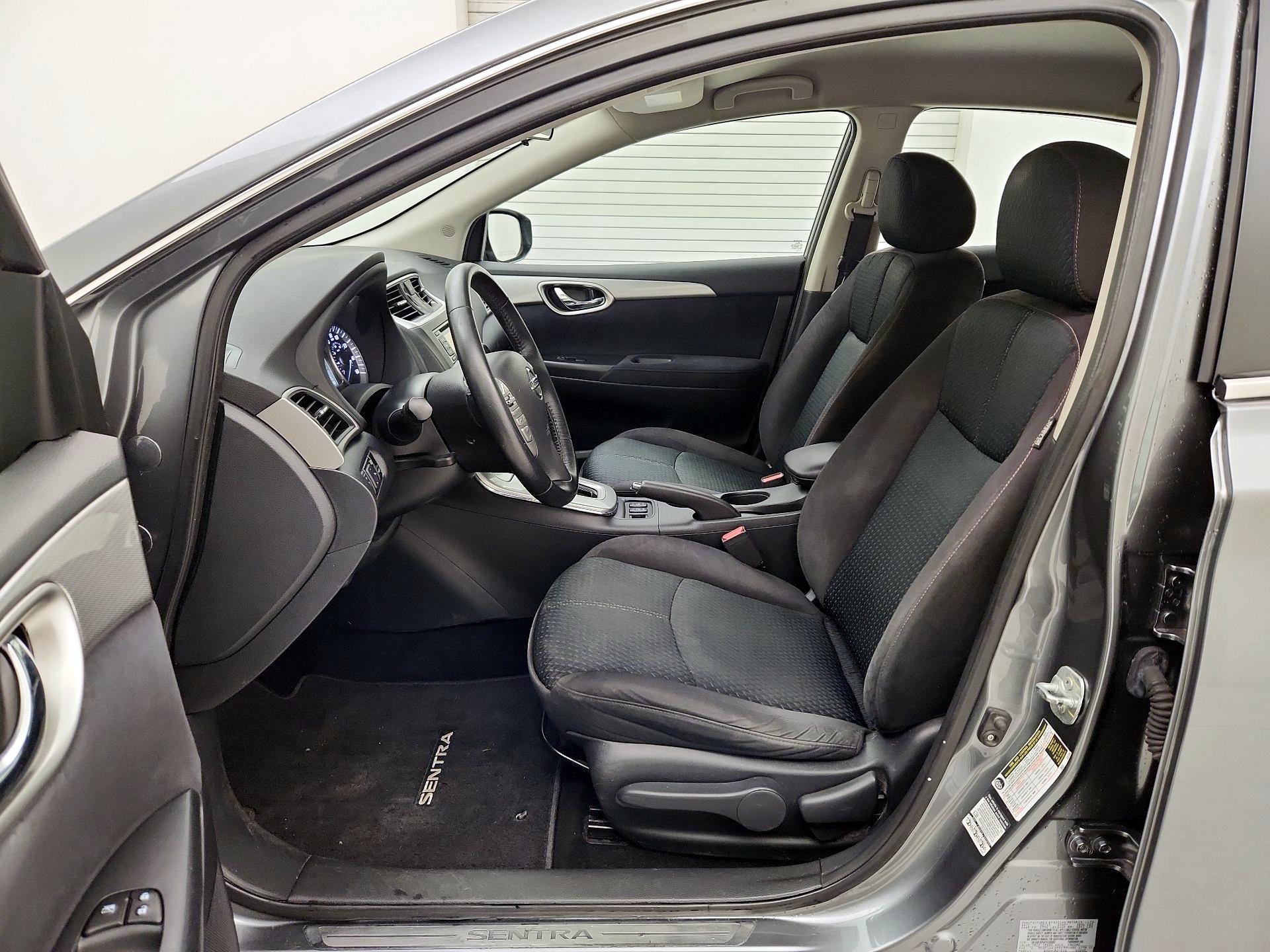 Thumbnail: 2015 Nissan Sentra - 11