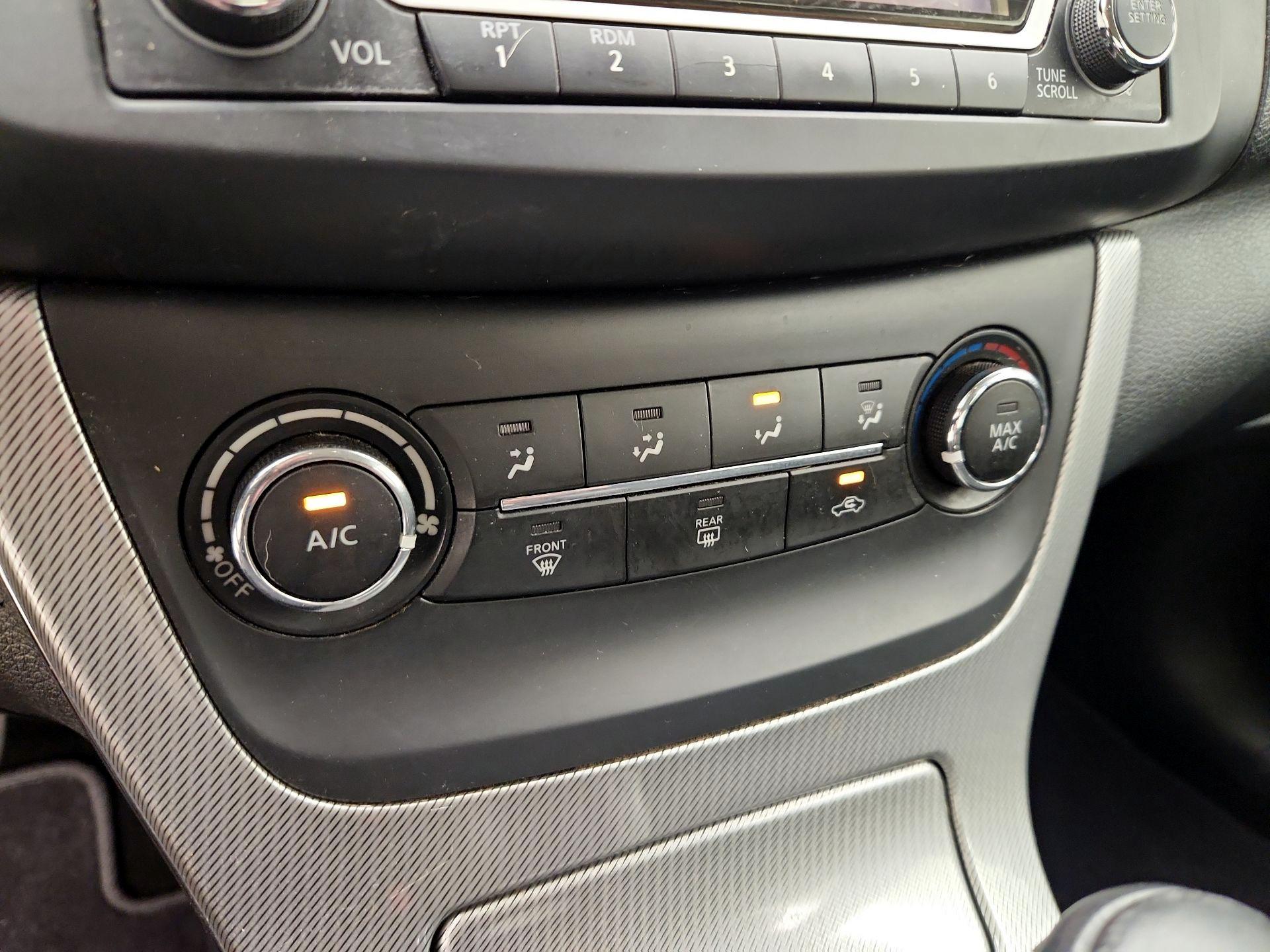 Thumbnail: 2015 Nissan Sentra - 16