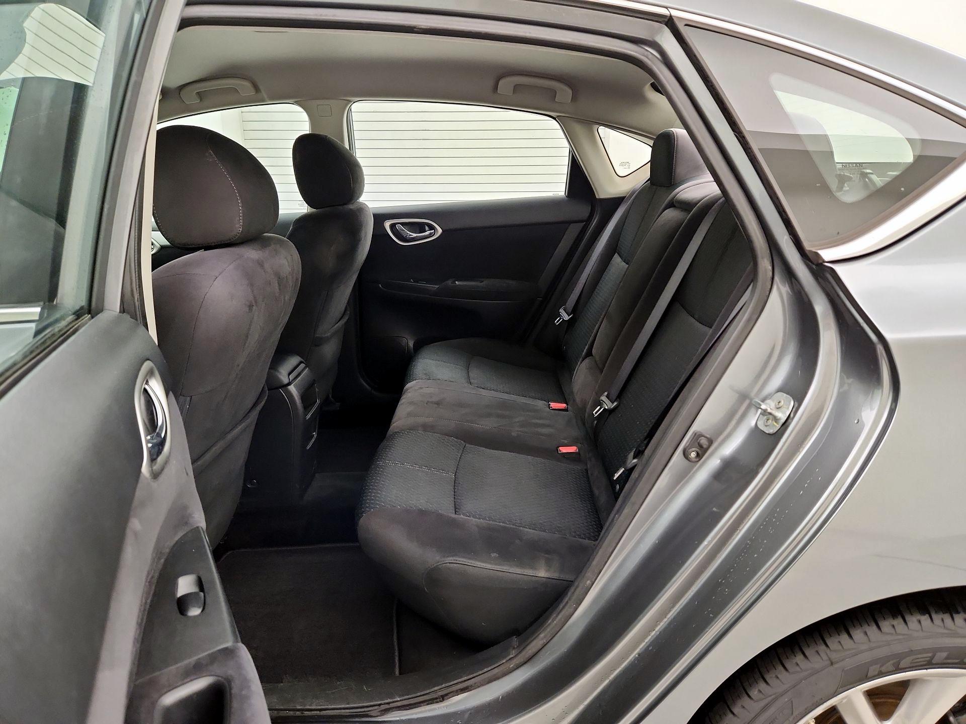 Thumbnail: 2015 Nissan Sentra - 19