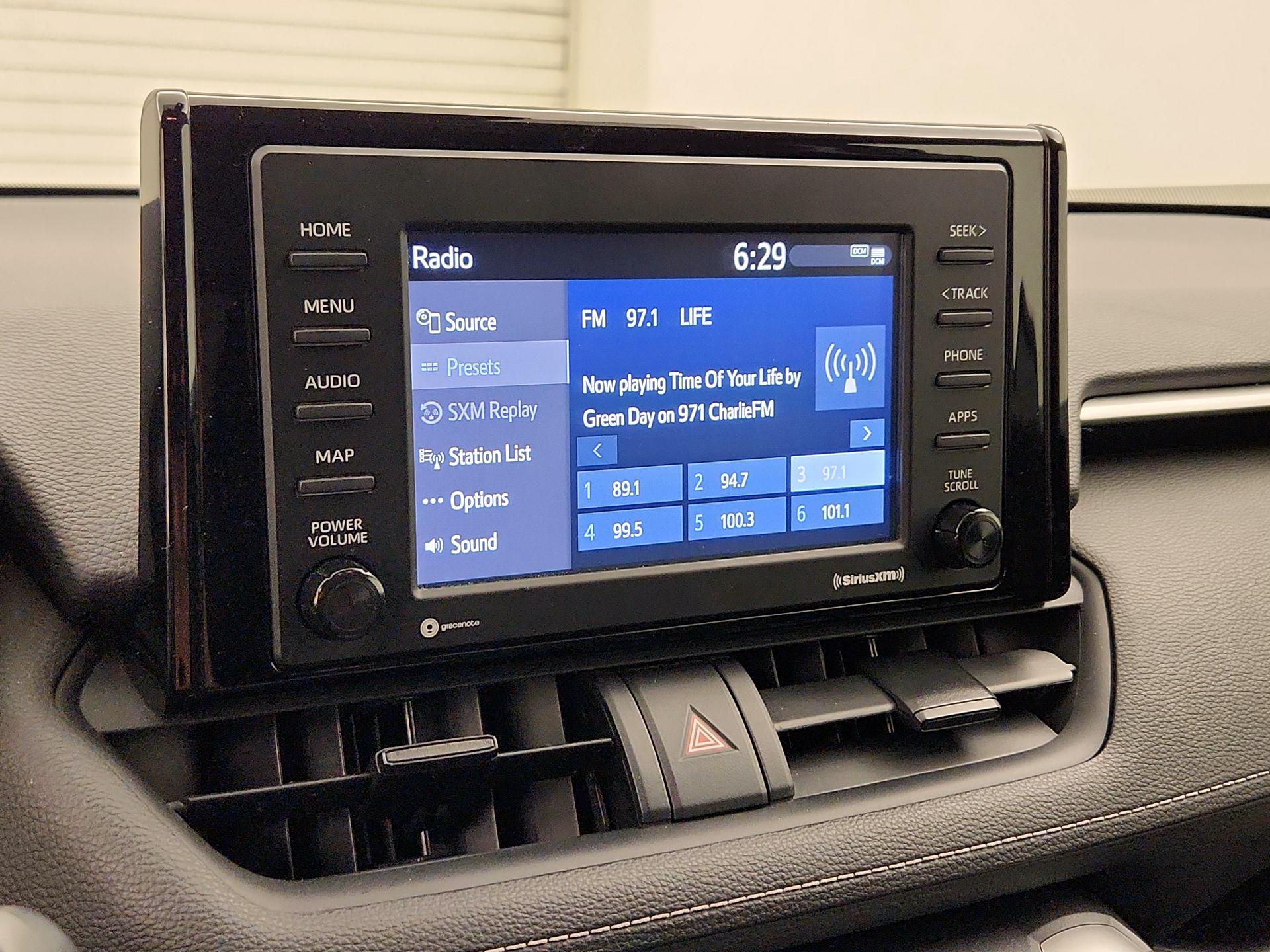 Thumbnail: 2021 Toyota RAV4 - 15