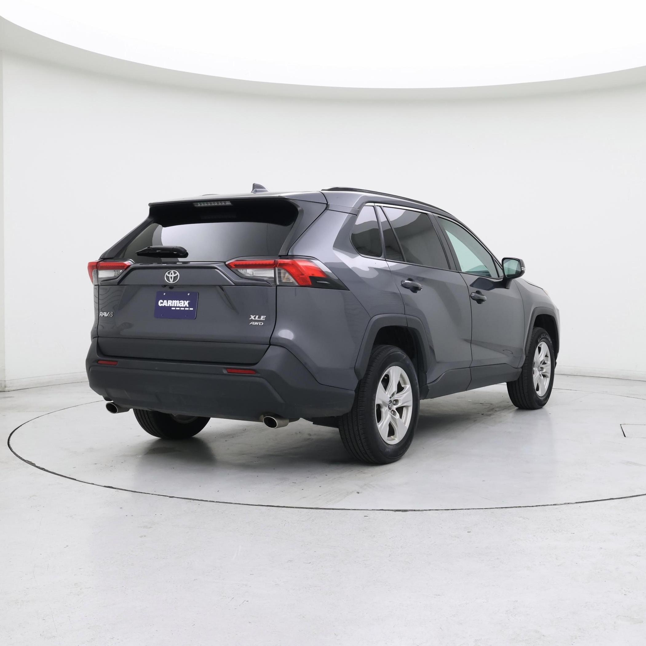 Thumbnail: 2021 Toyota RAV4 - 8