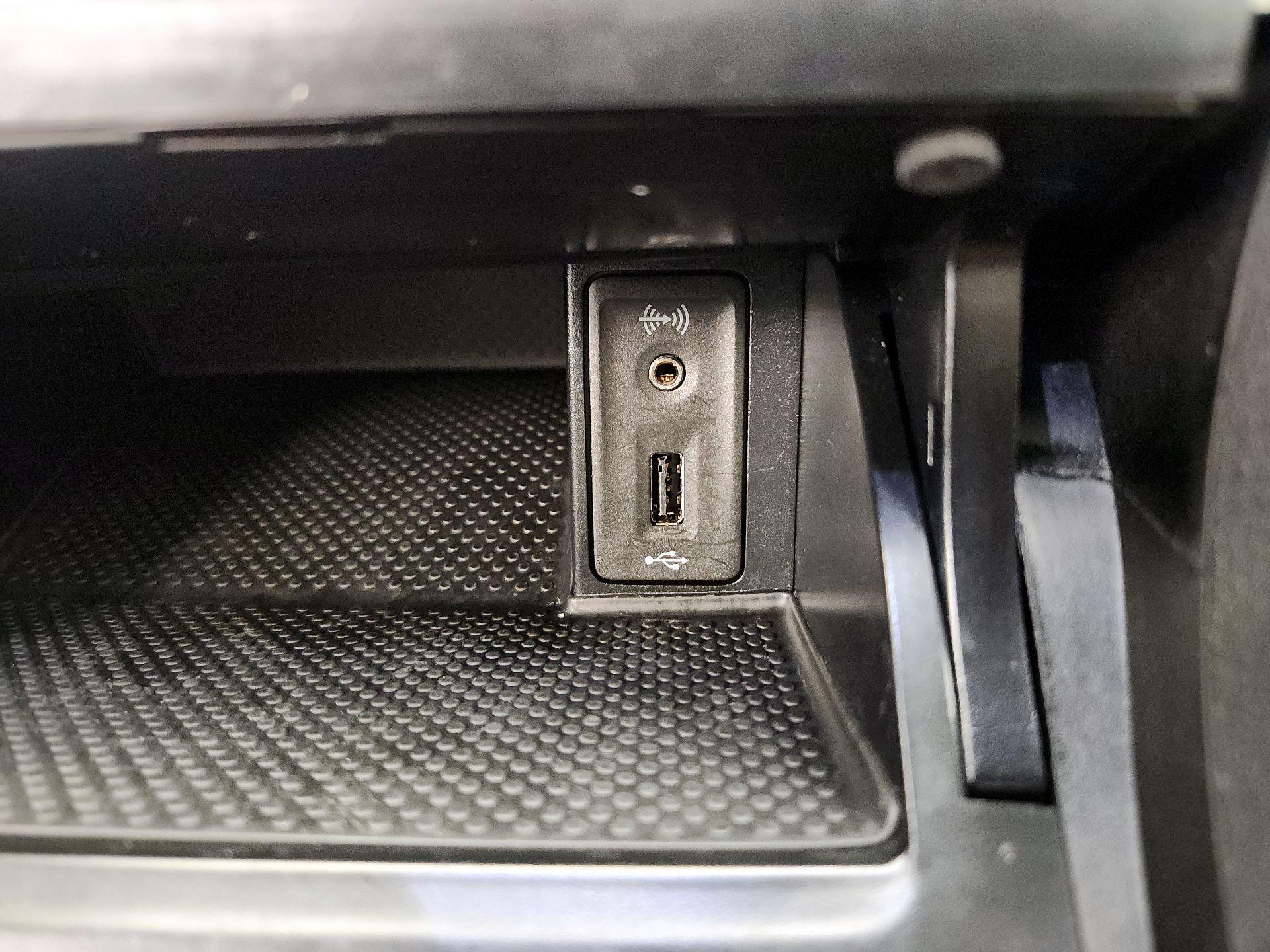 Thumbnail: 2017 Volkswagen Golf - 18