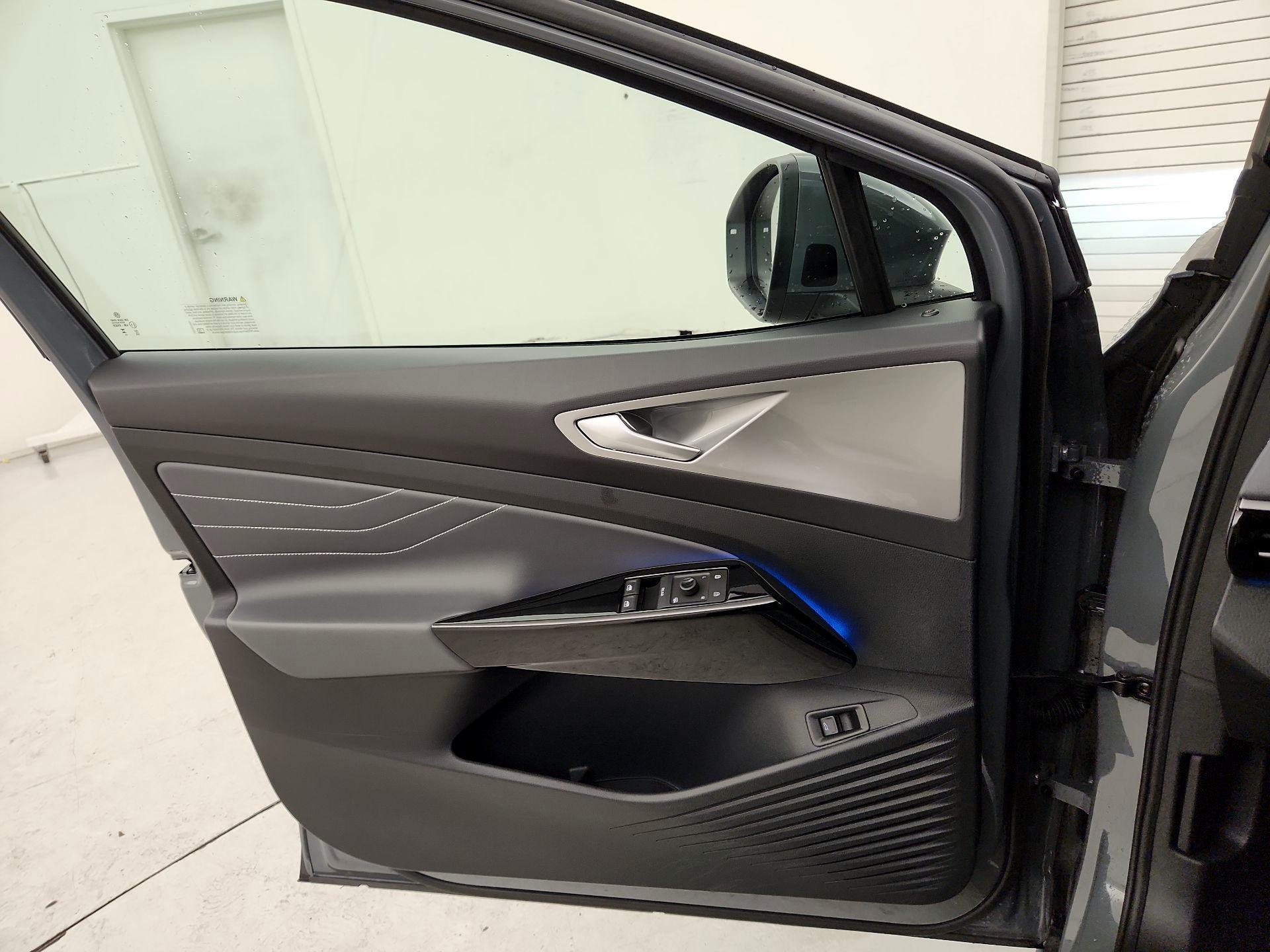 Thumbnail: 2023 Volkswagen ID.4 - 12