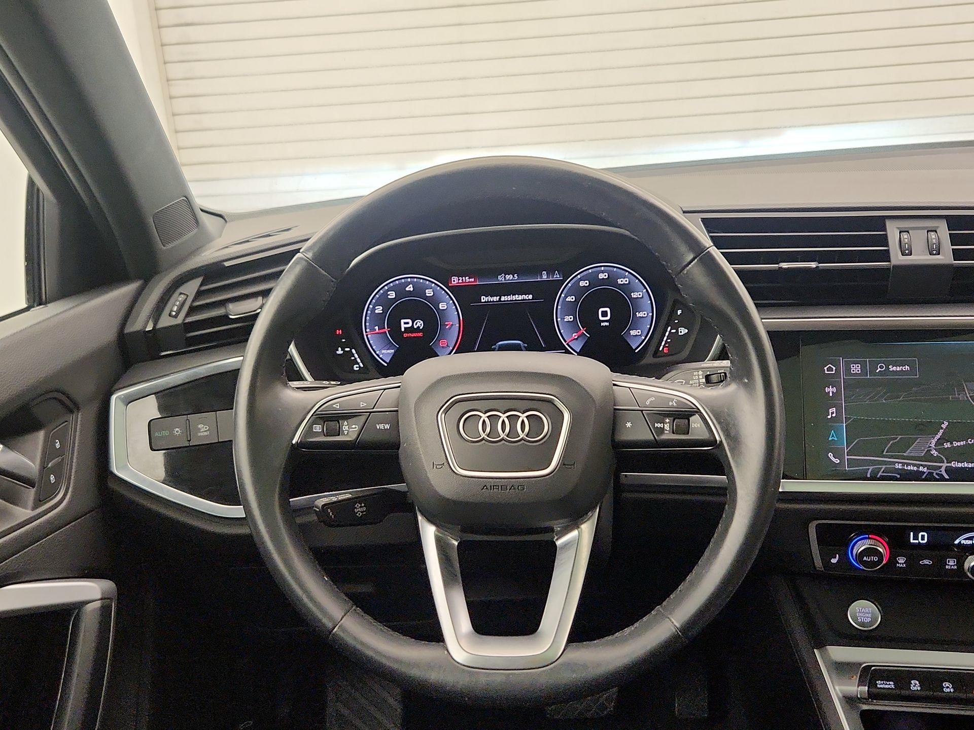Thumbnail: 2020 Audi Q3 - 10