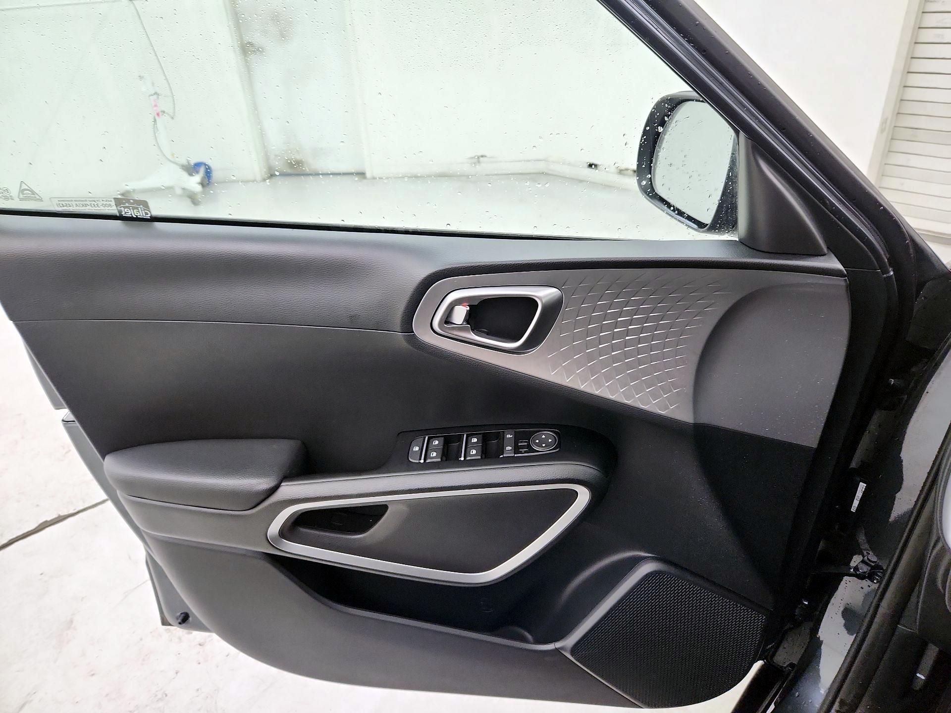 Thumbnail: 2025 Kia Soul - 12