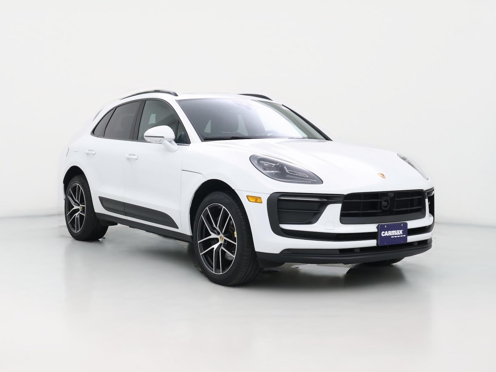 2023 Porsche Macan Base