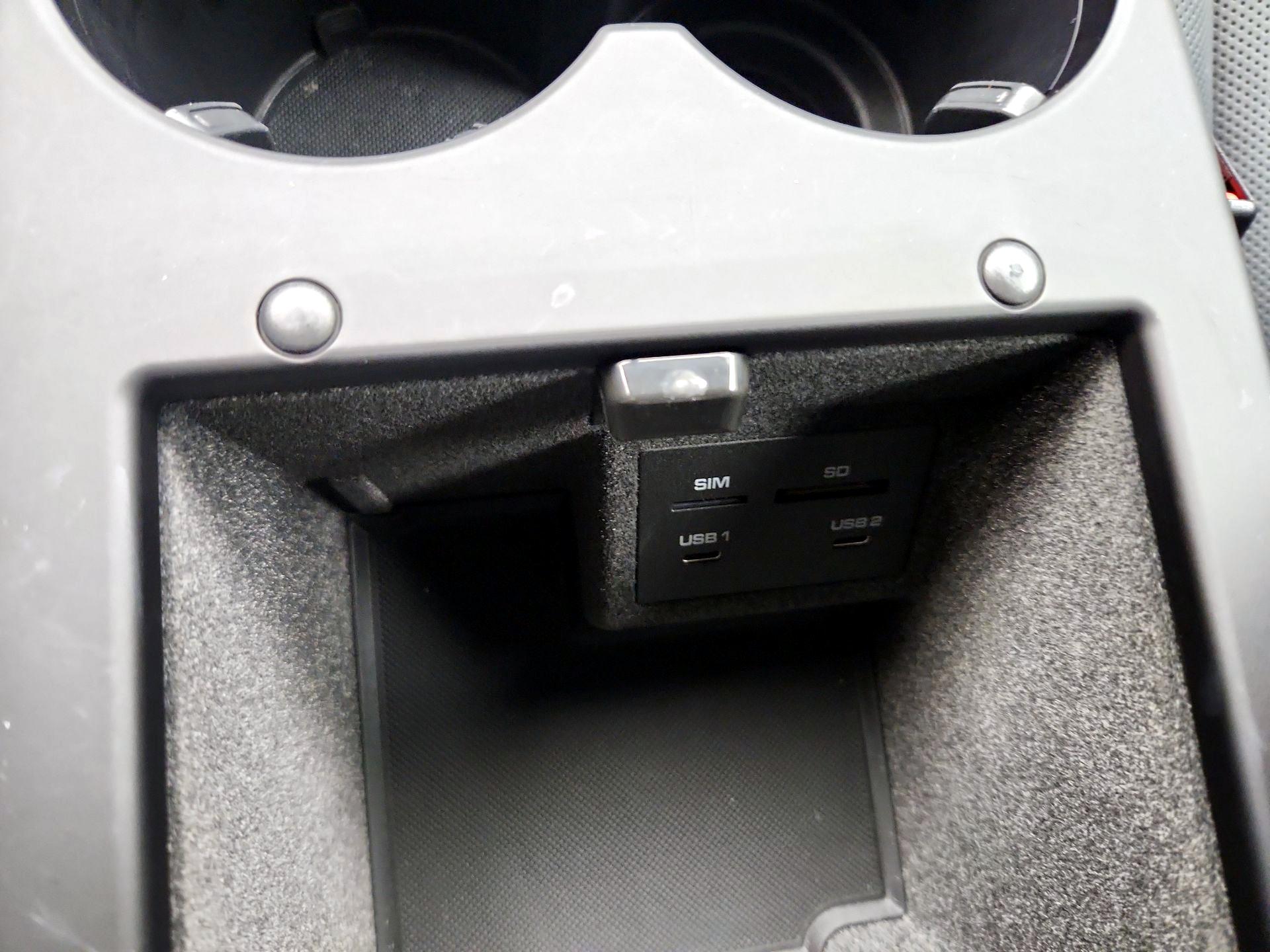 Thumbnail: 2023 Porsche Macan - 19