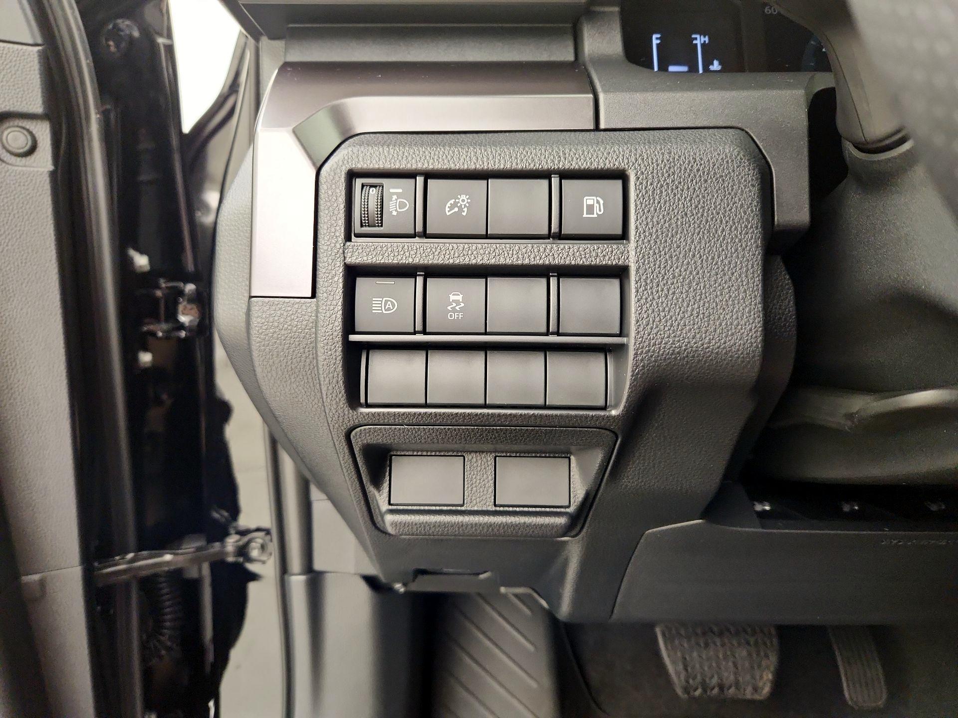 Thumbnail: 2025 Toyota 4Runner - 13