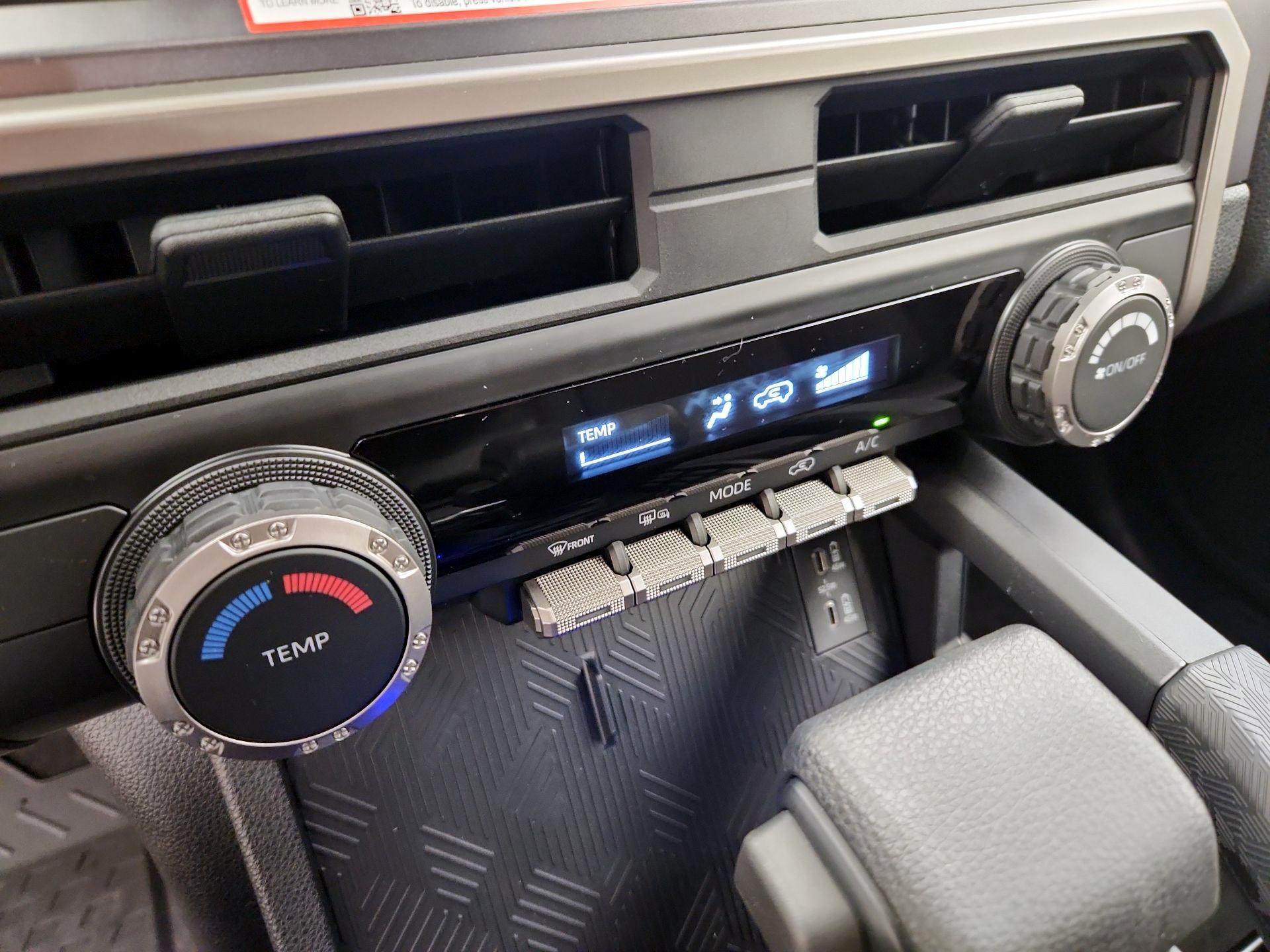 Thumbnail: 2025 Toyota 4Runner - 16