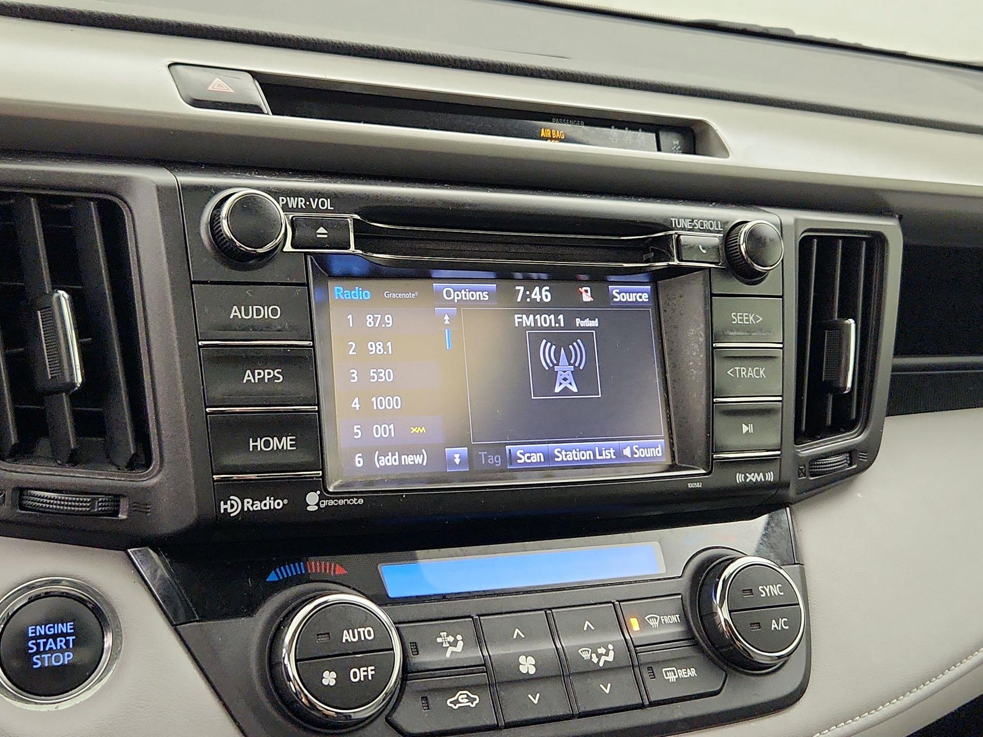 Thumbnail: 2018 Toyota RAV4 - 15