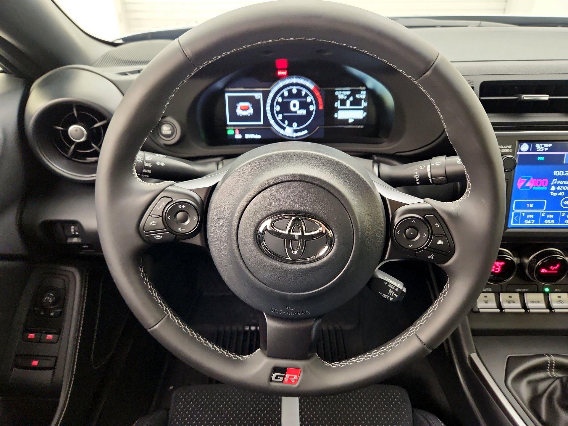 Thumbnail: 2024 Toyota GR86 - 10