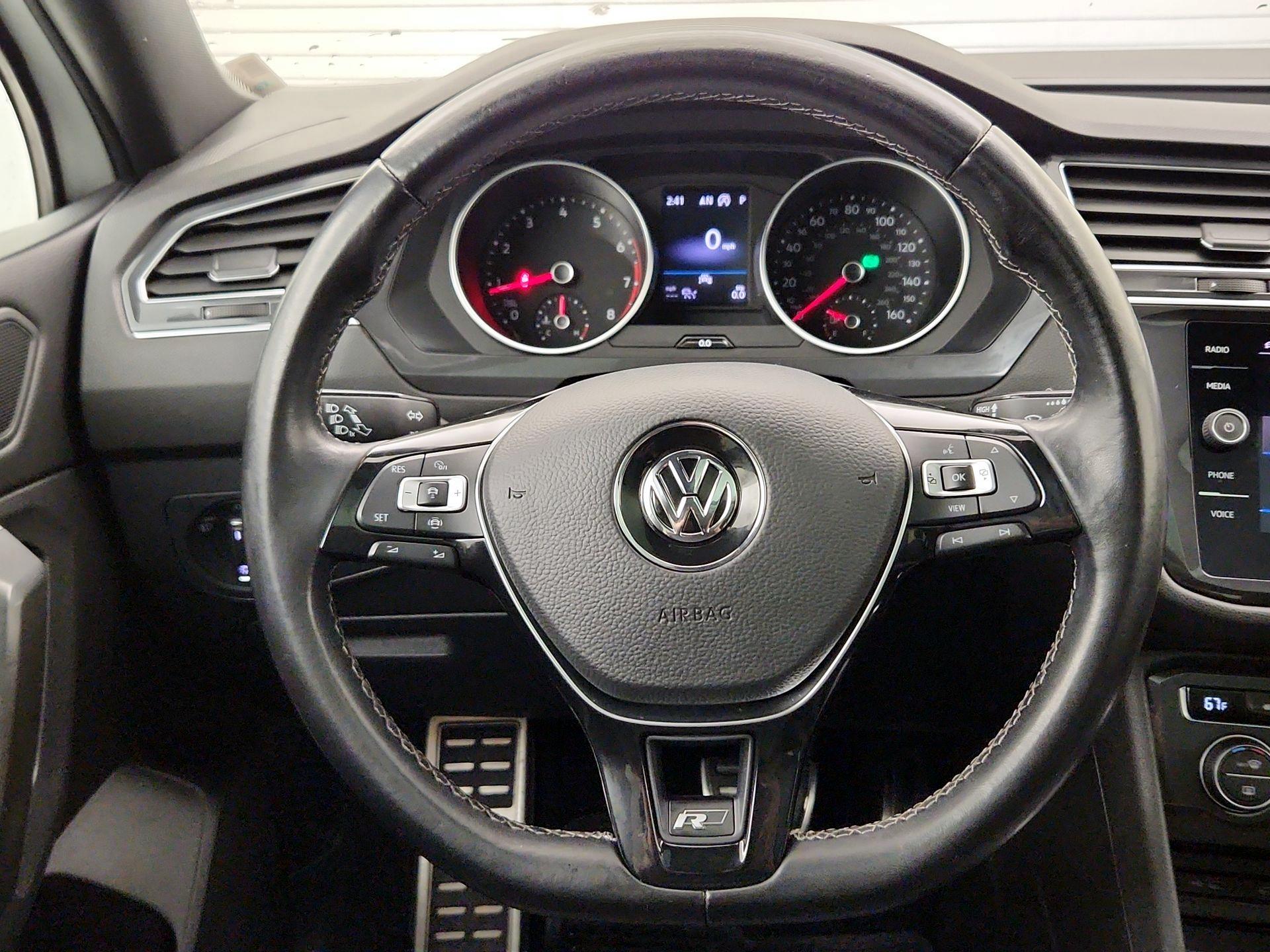 Thumbnail: 2021 Volkswagen Tiguan - 10