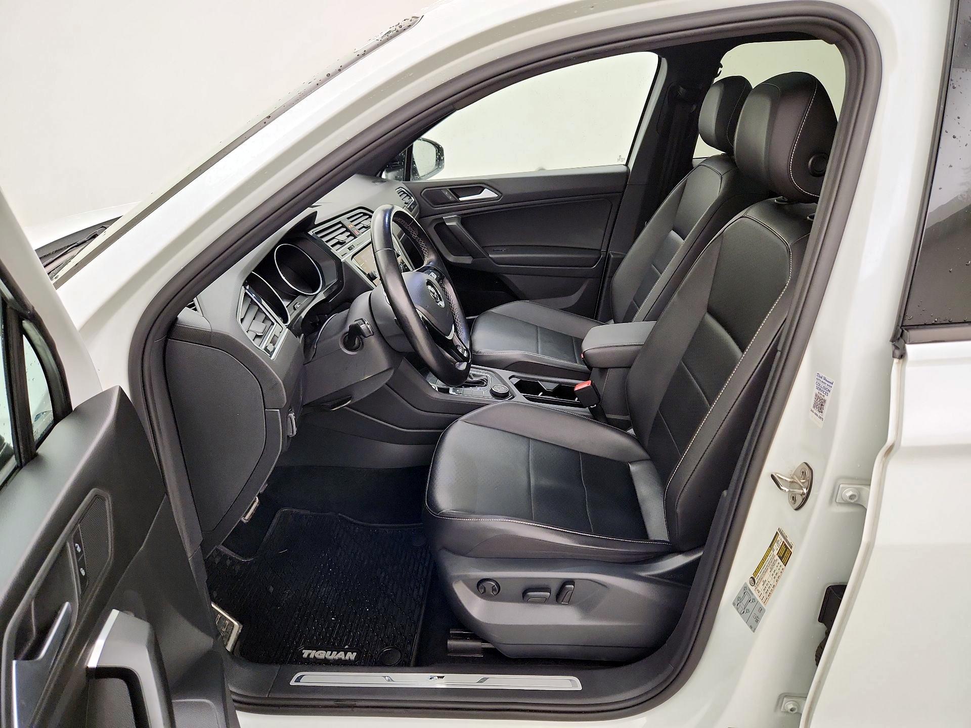 Thumbnail: 2021 Volkswagen Tiguan - 11