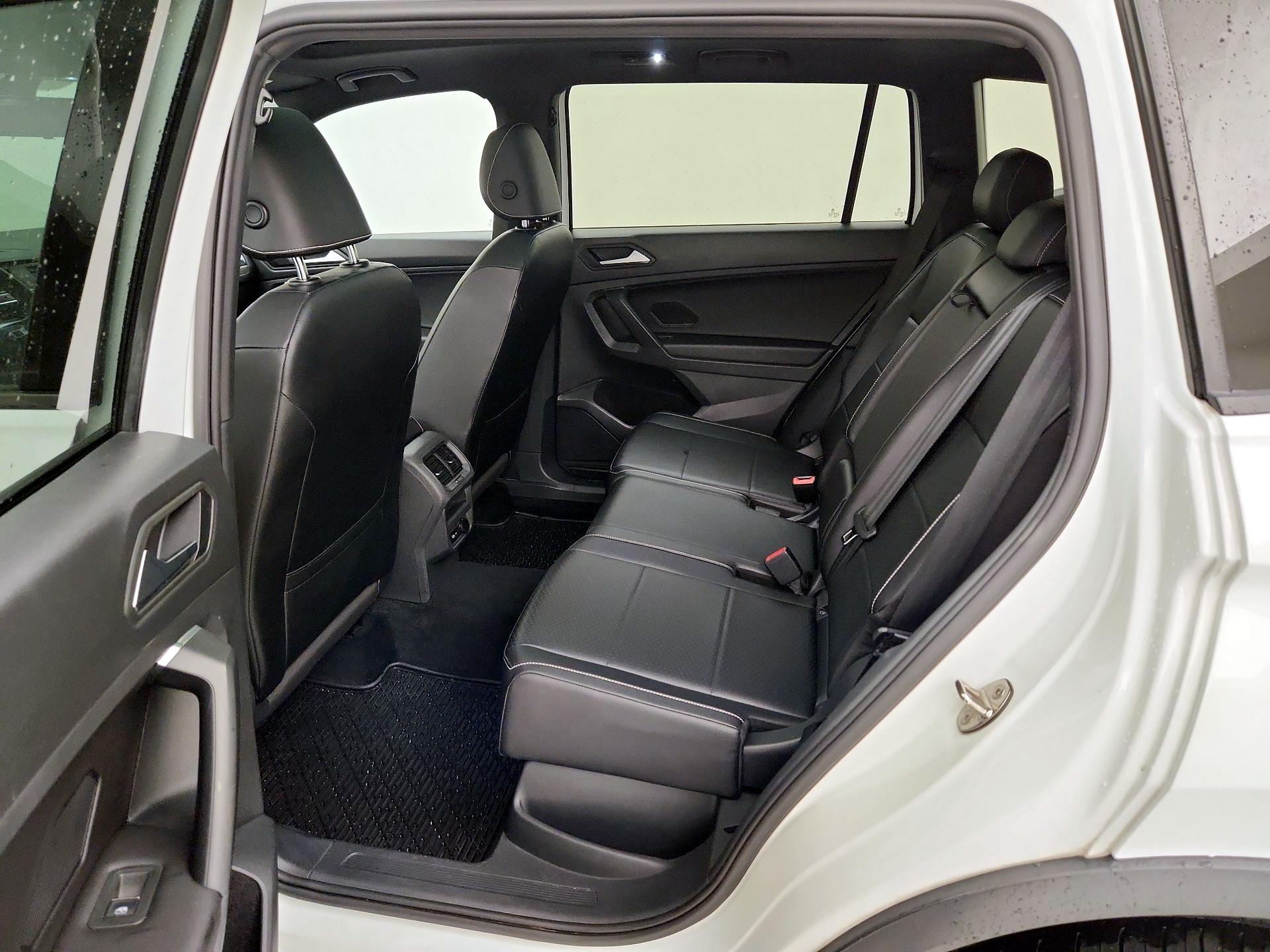 Thumbnail: 2021 Volkswagen Tiguan - 20