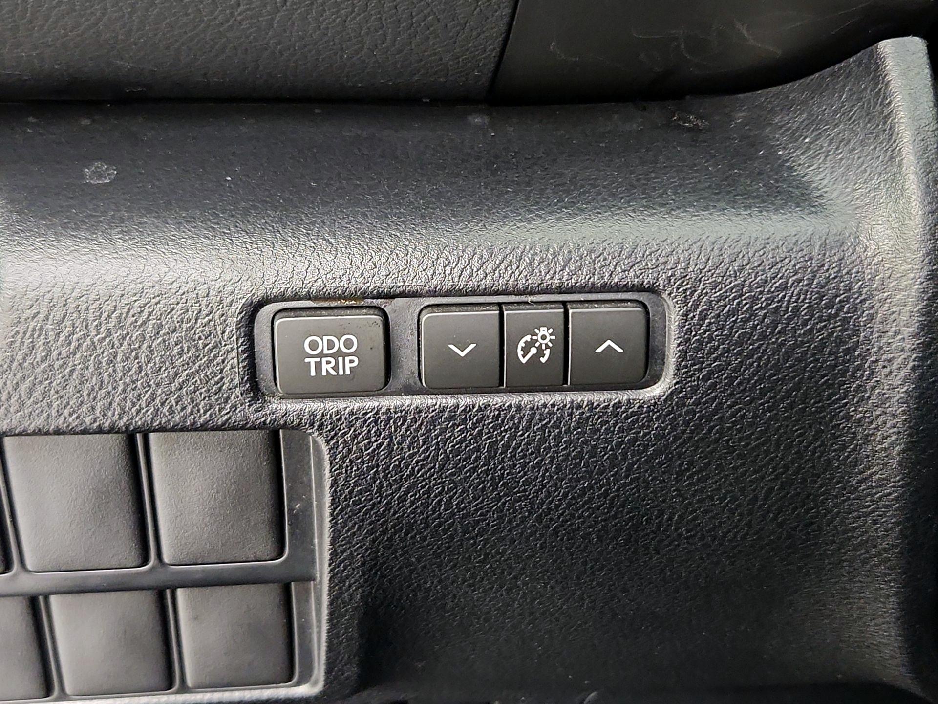 Thumbnail: 2016 Lexus IS - 13