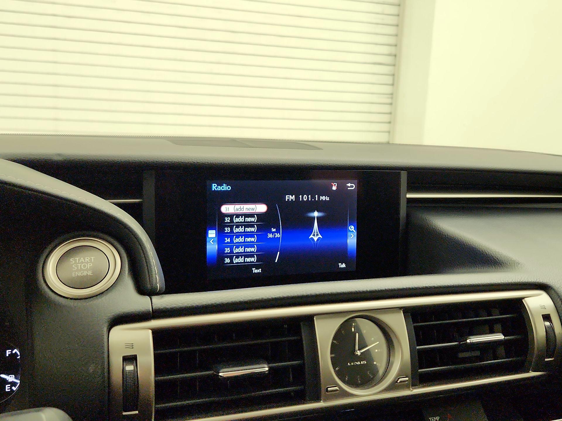 Thumbnail: 2016 Lexus IS - 15