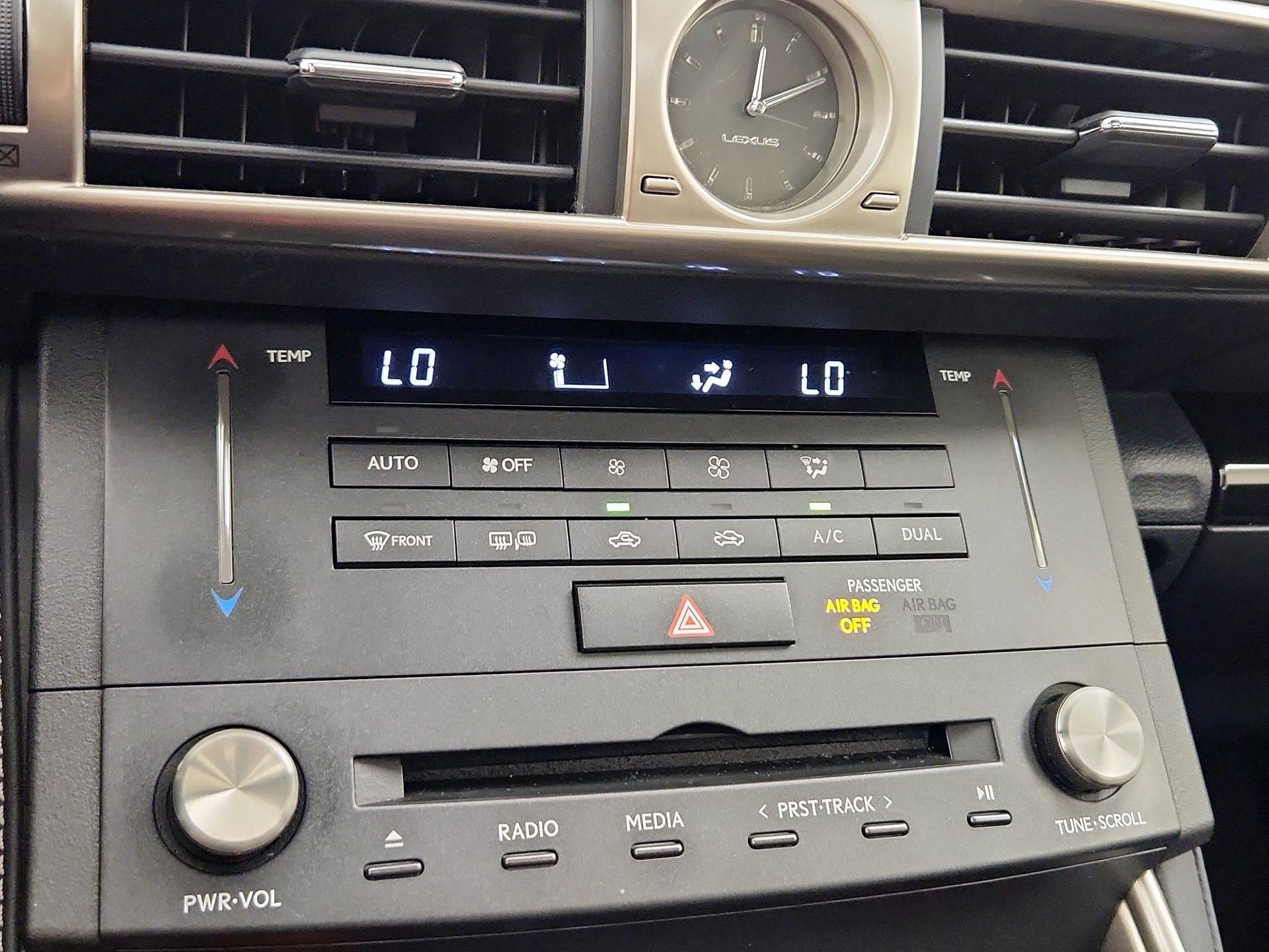 Thumbnail: 2016 Lexus IS - 16