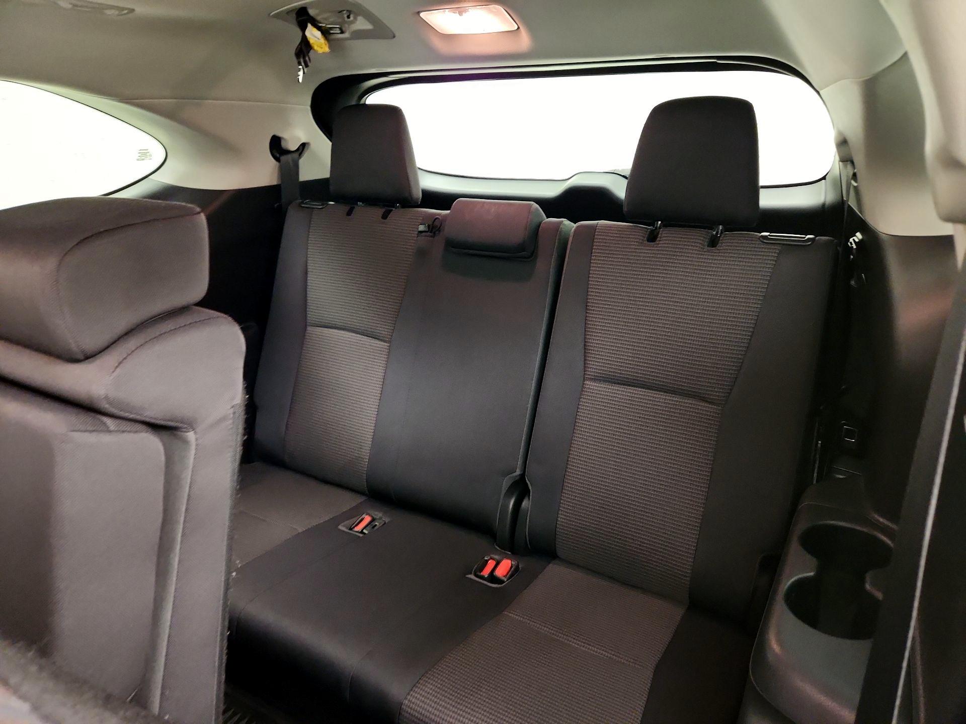 Thumbnail: 2023 Toyota Highlander - 20