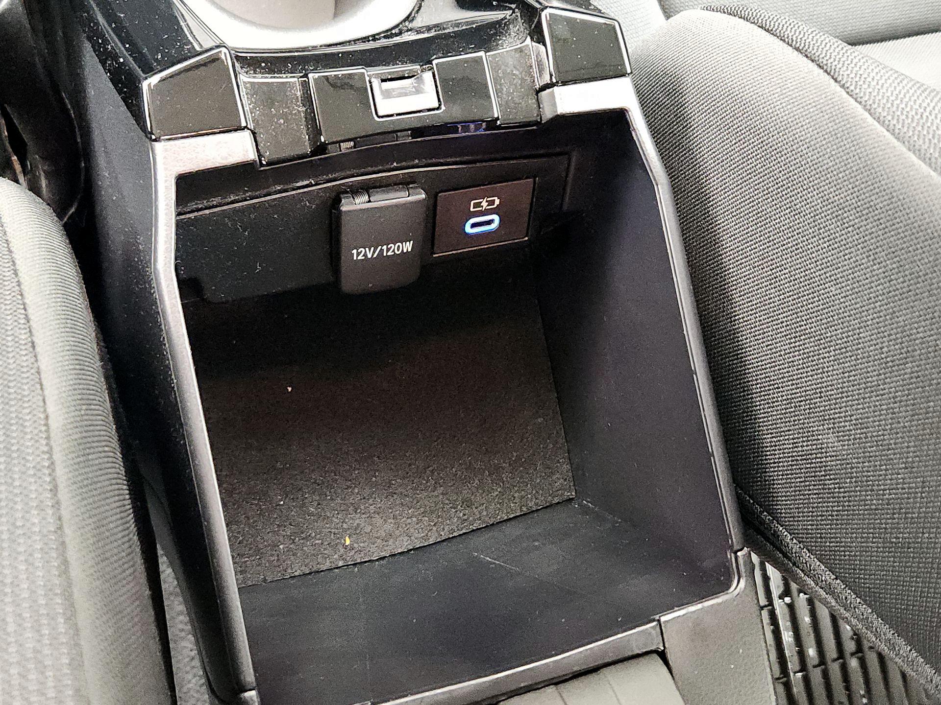 Thumbnail: 2022 Toyota Corolla - 18