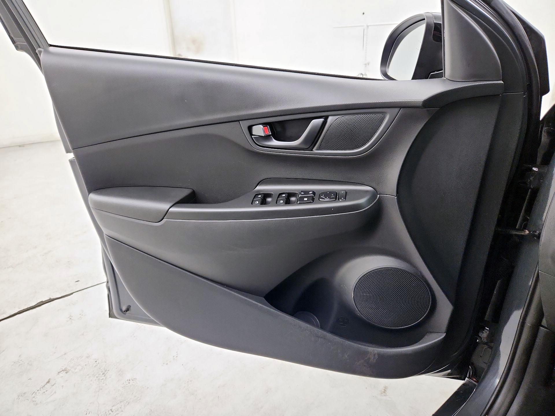 Thumbnail: 2023 Hyundai Kona - 12