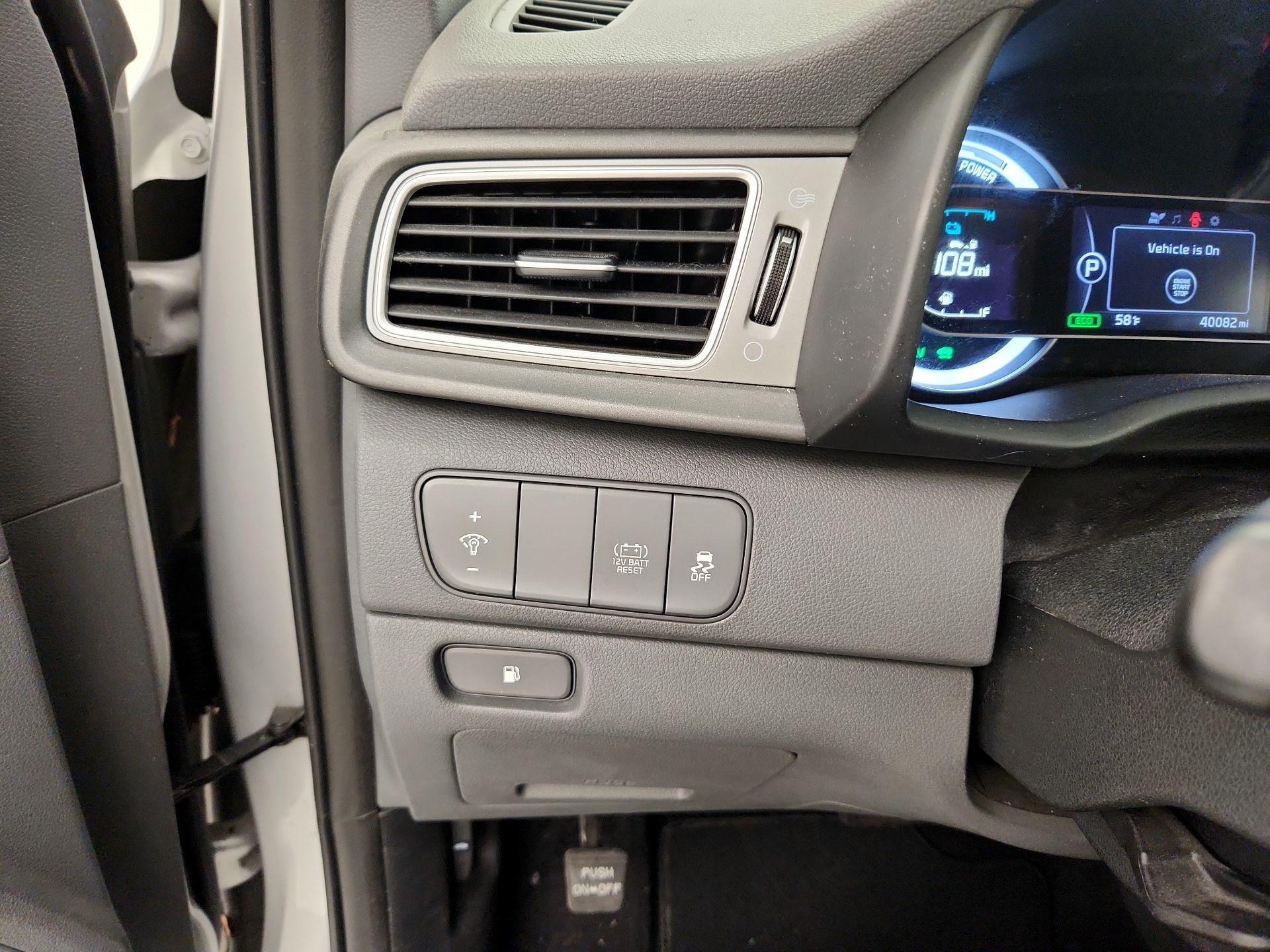 Thumbnail: 2019 Kia Niro - 13