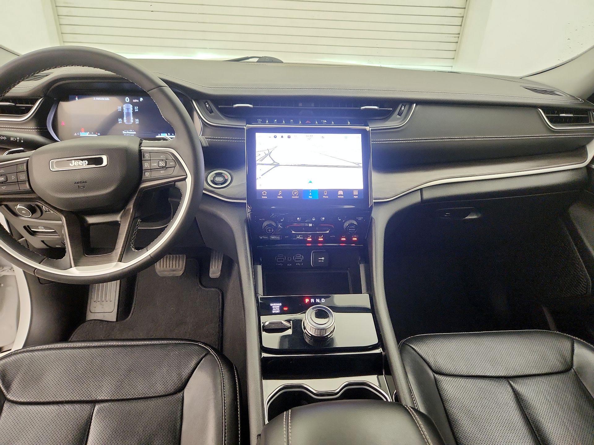 Thumbnail: 2023 Jeep Grand Cherokee - 9