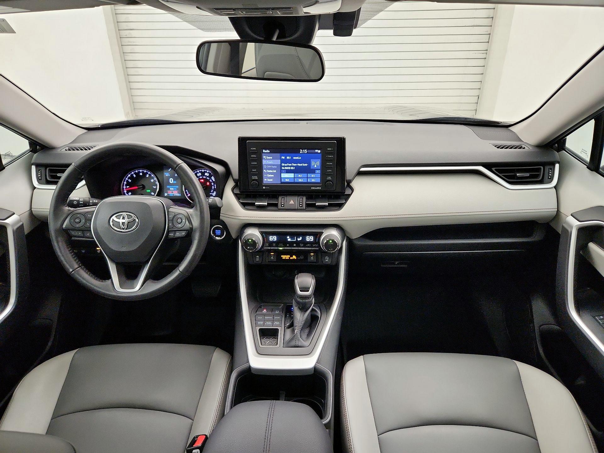 Thumbnail: 2022 Toyota RAV4 - 9