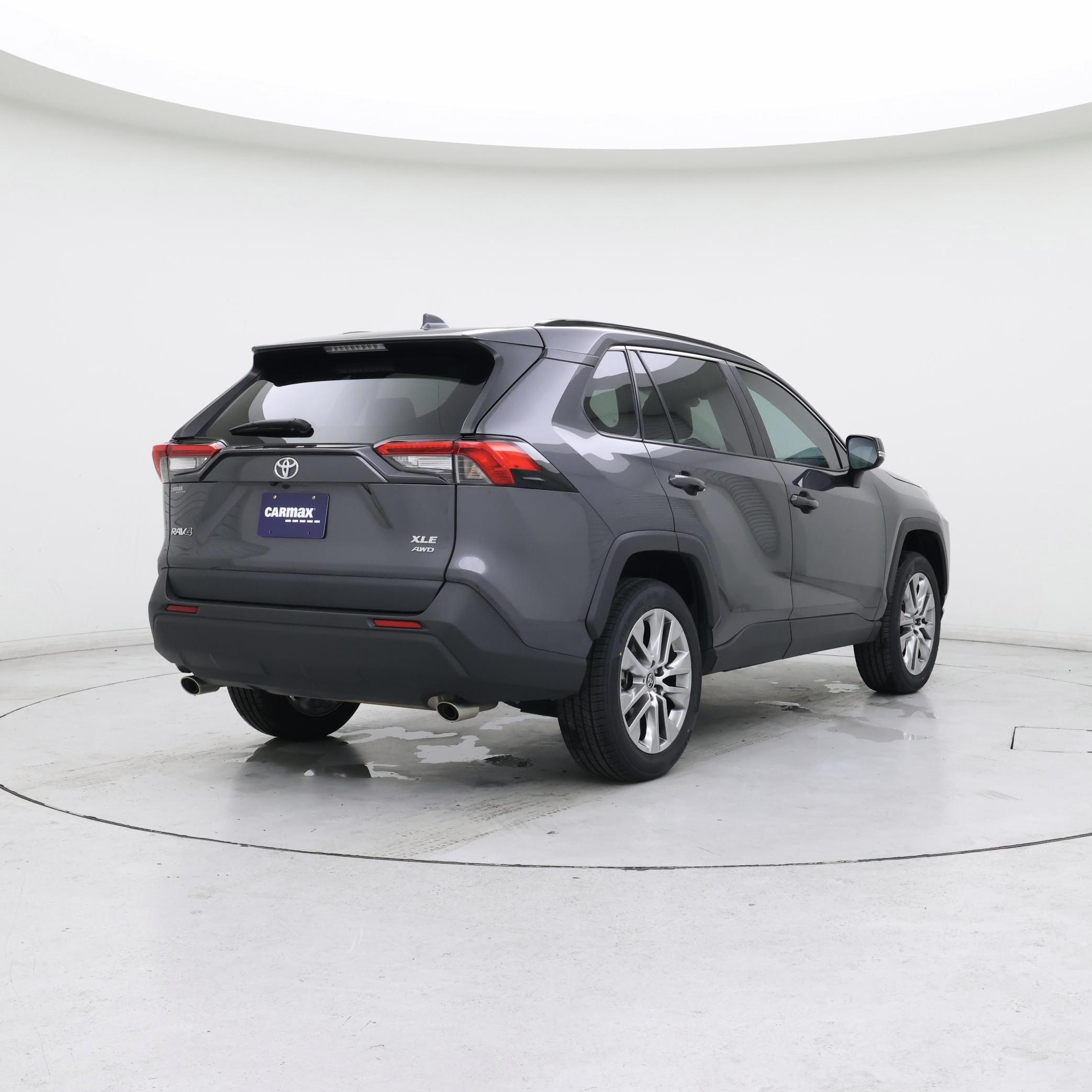 Thumbnail: 2022 Toyota RAV4 - 8